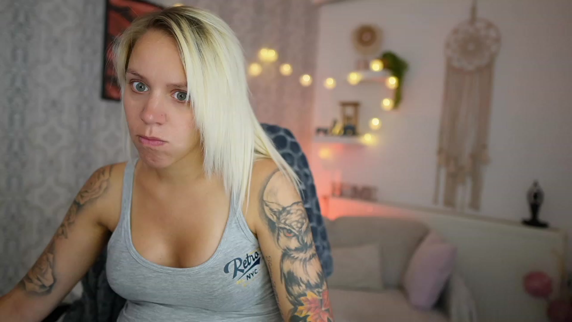 Gallery image thumbnail from Cherry__Blond's myfreecams stream on, 07/25/2023, 11:27 image 17 of 20
