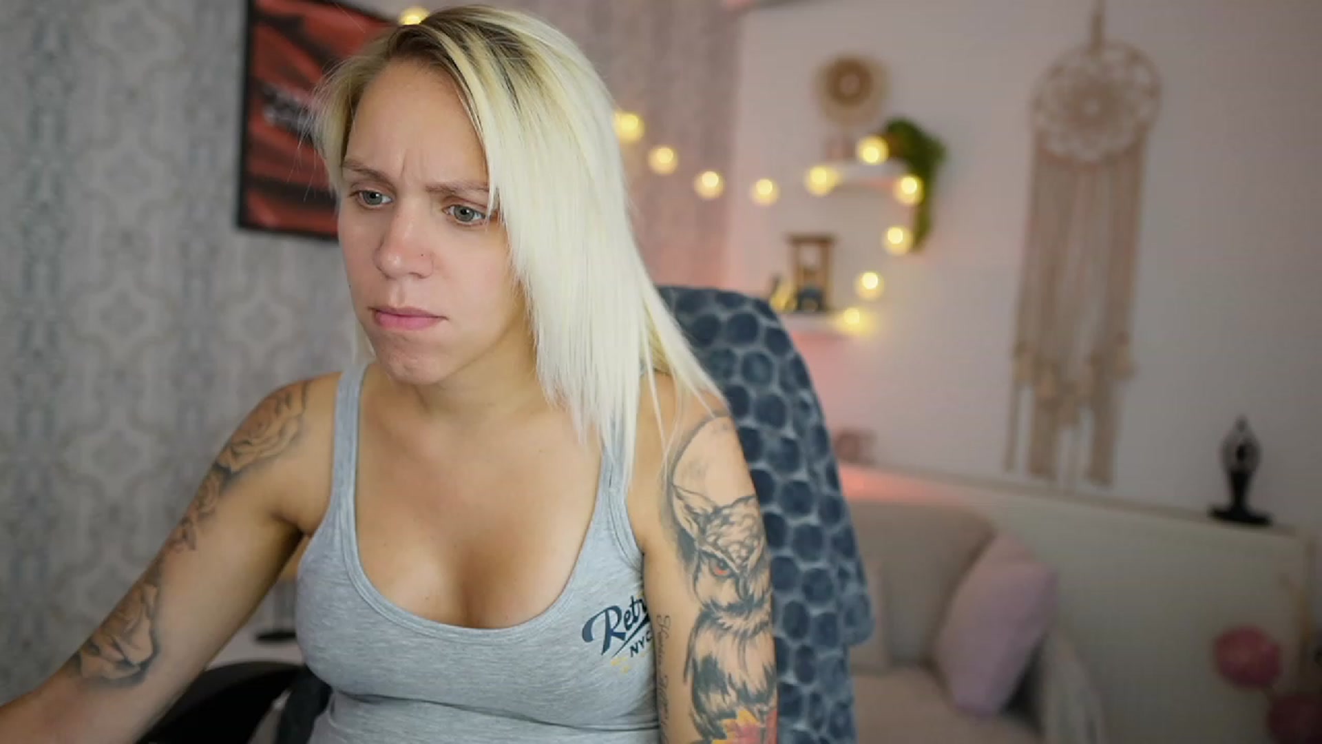 Gallery image thumbnail from Cherry__Blond's myfreecams stream on, 07/25/2023, 11:27 image 16 of 20