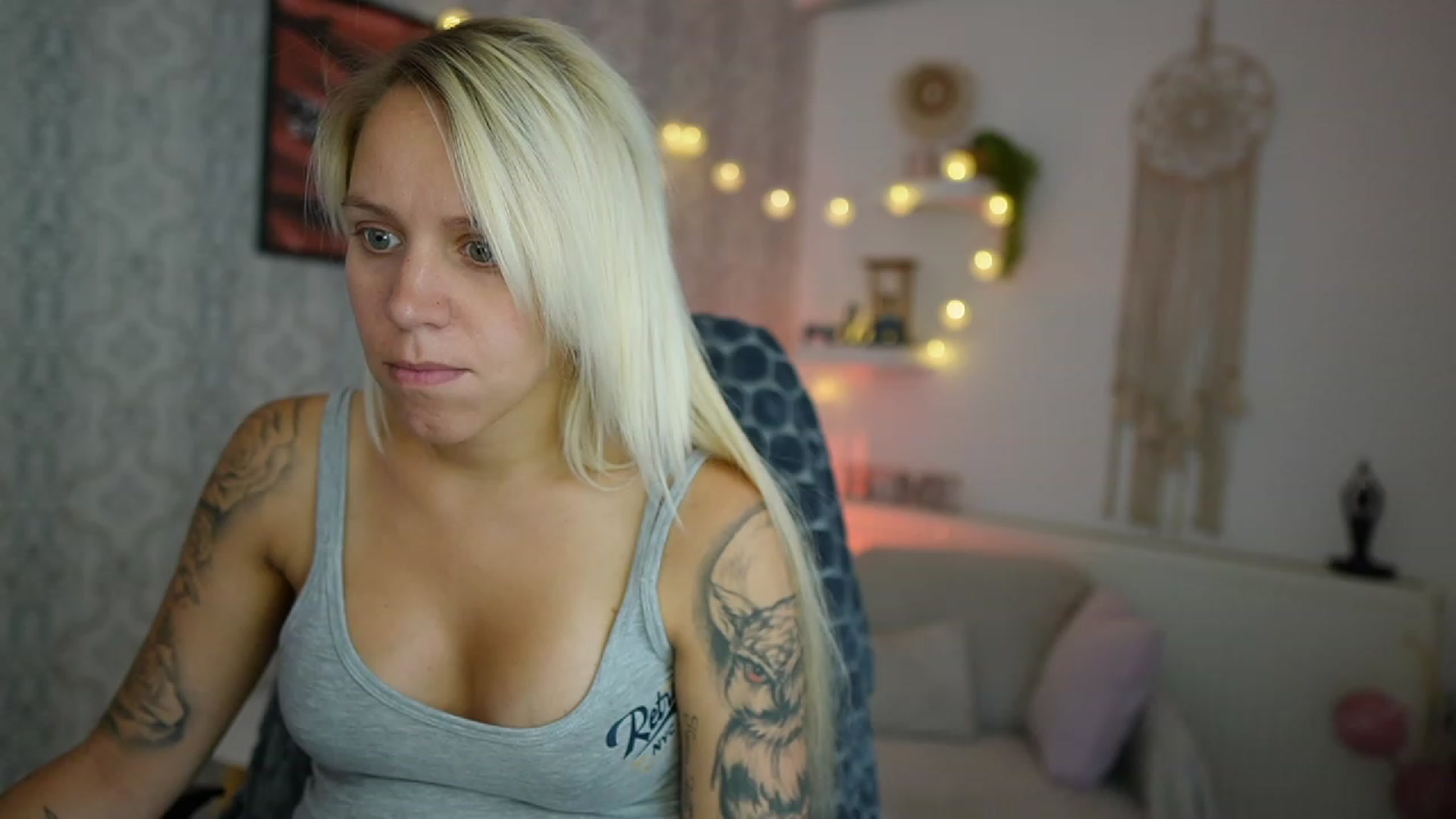 Gallery image thumbnail from Cherry__Blond's myfreecams stream on, 07/25/2023, 12:00 image 8 of 20