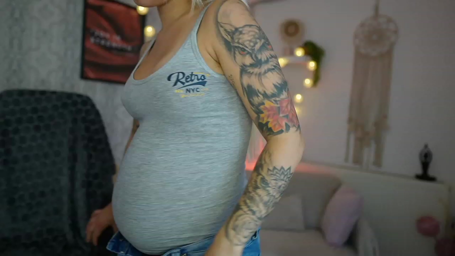 Gallery image thumbnail from Cherry__Blond's myfreecams stream on, 07/25/2023, 12:00 image 5 of 20