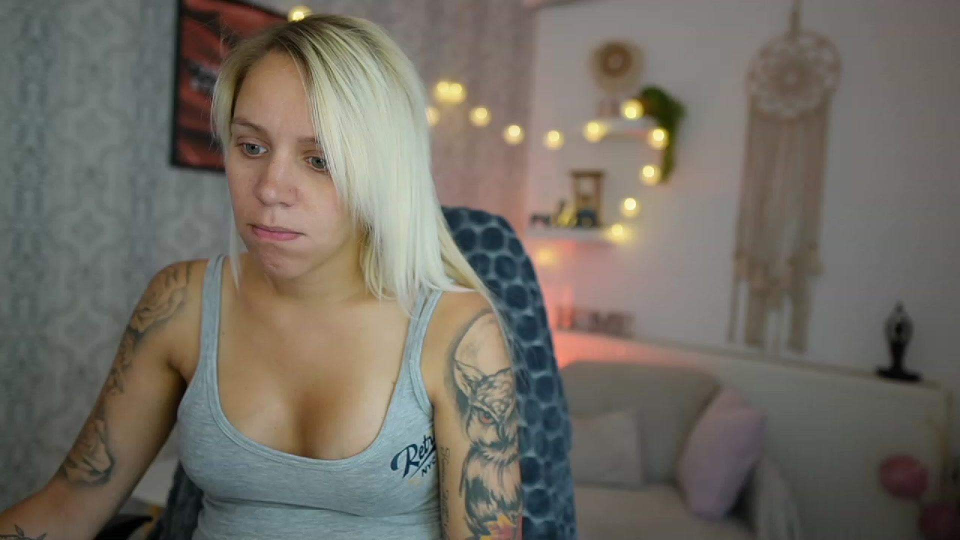 Gallery image thumbnail from Cherry__Blond's myfreecams stream on, 07/25/2023, 12:00 image 6 of 20