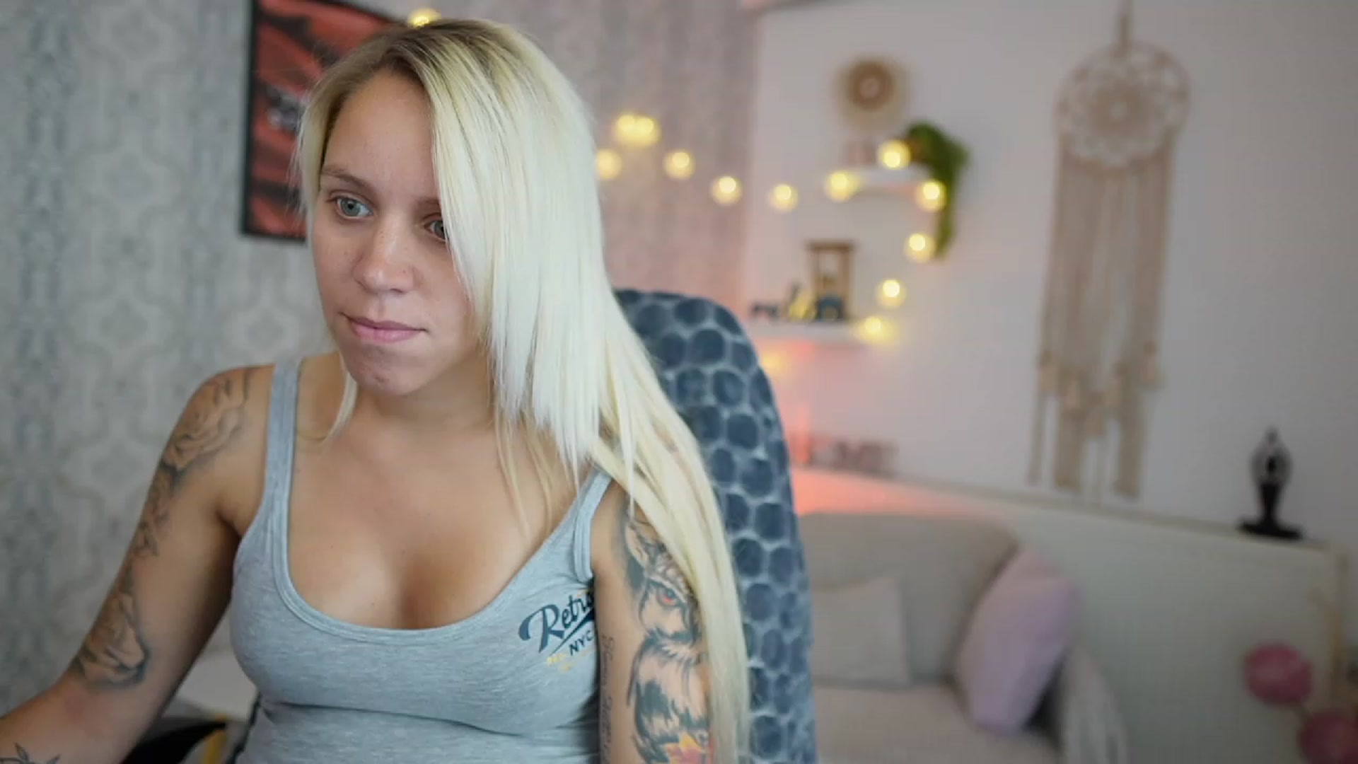 Gallery image thumbnail from Cherry__Blond's myfreecams stream on, 07/25/2023, 12:28 image 6 of 20