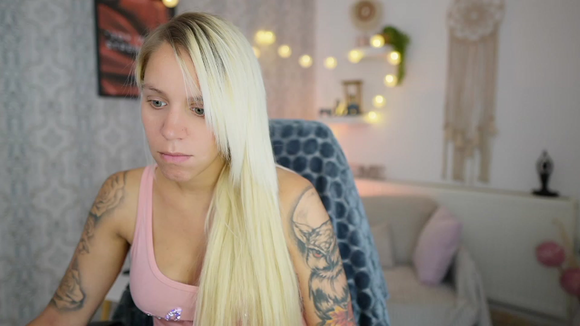 Gallery image thumbnail from Cherry__Blond's myfreecams stream on, 07/26/2023, 08:39 image 10 of 20