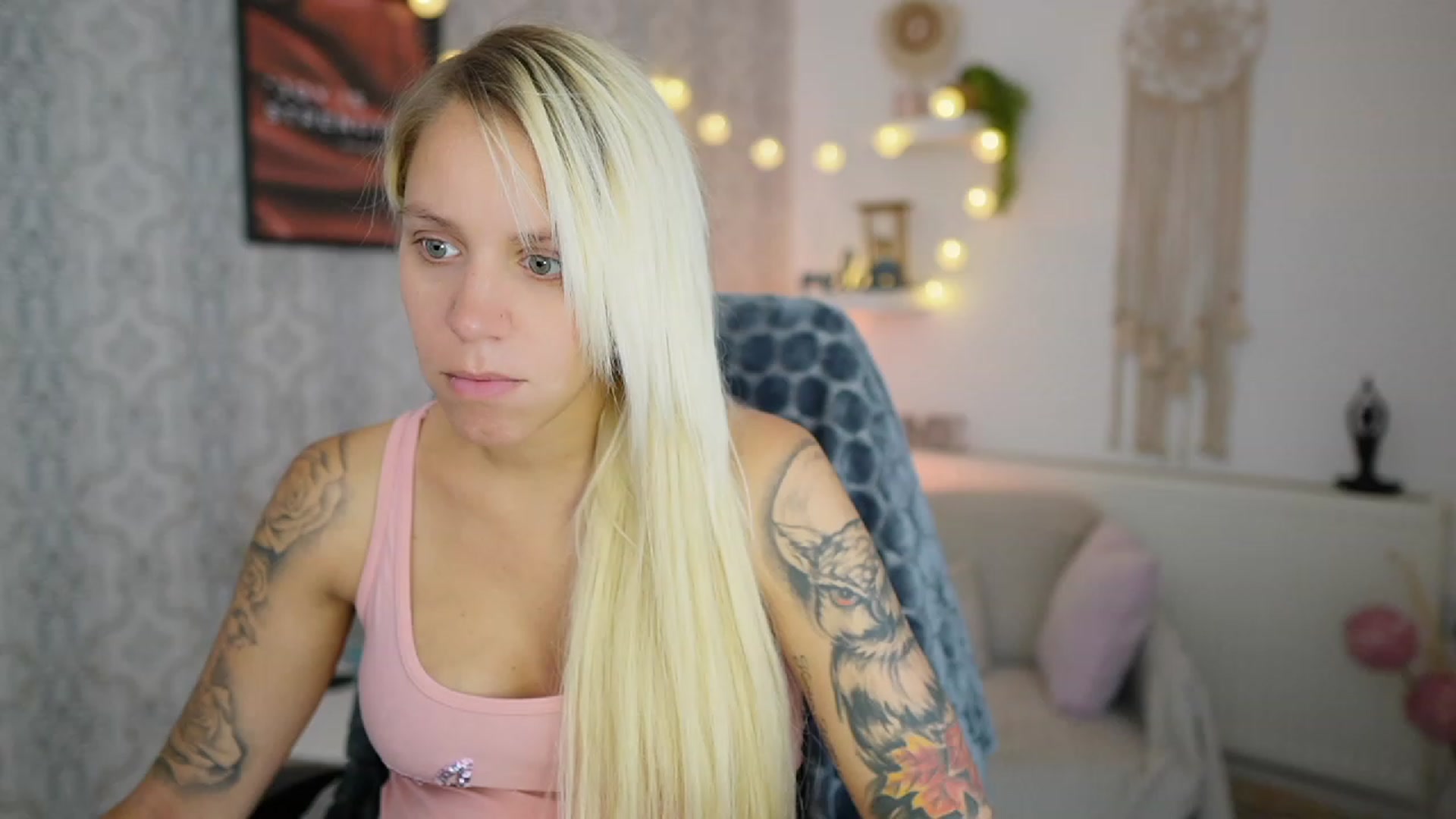 Gallery image thumbnail from Cherry__Blond's myfreecams stream on, 07/26/2023, 08:39 image 1 of 20