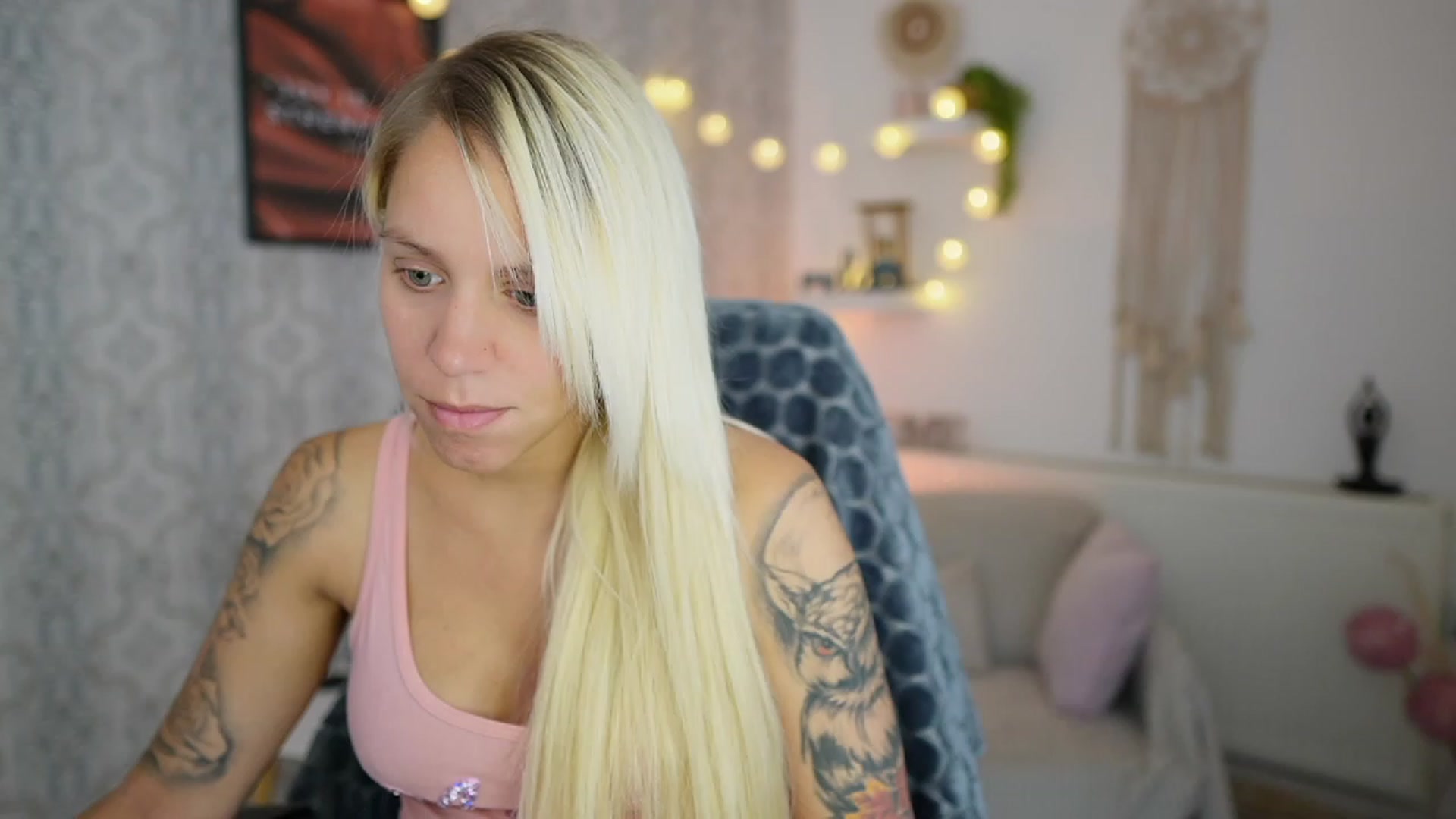 Gallery image thumbnail from Cherry__Blond's myfreecams stream on, 07/26/2023, 08:39 image 8 of 20