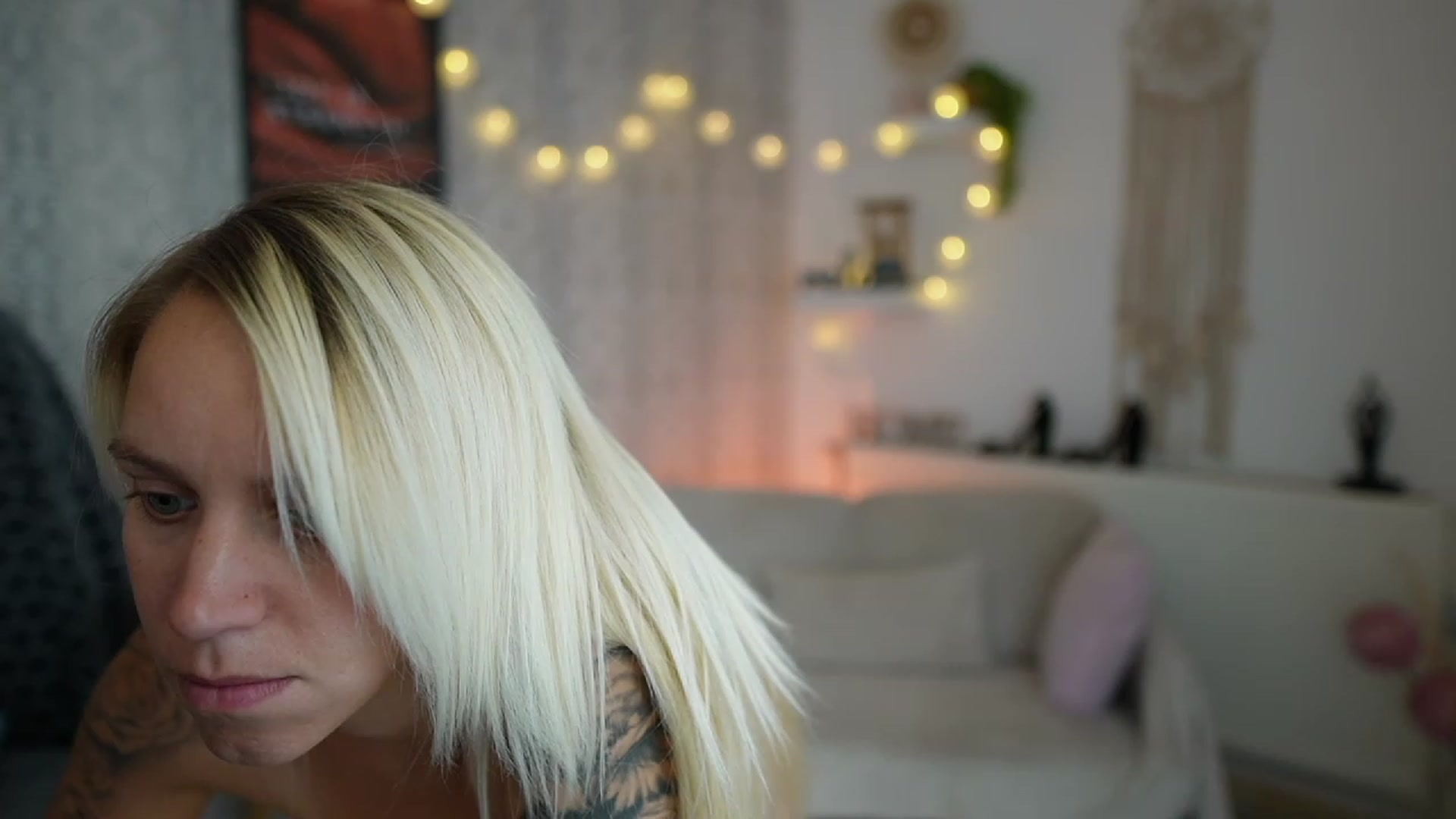 Gallery image thumbnail from Cherry__Blond's myfreecams stream on, 07/26/2023, 11:27 image 19 of 20