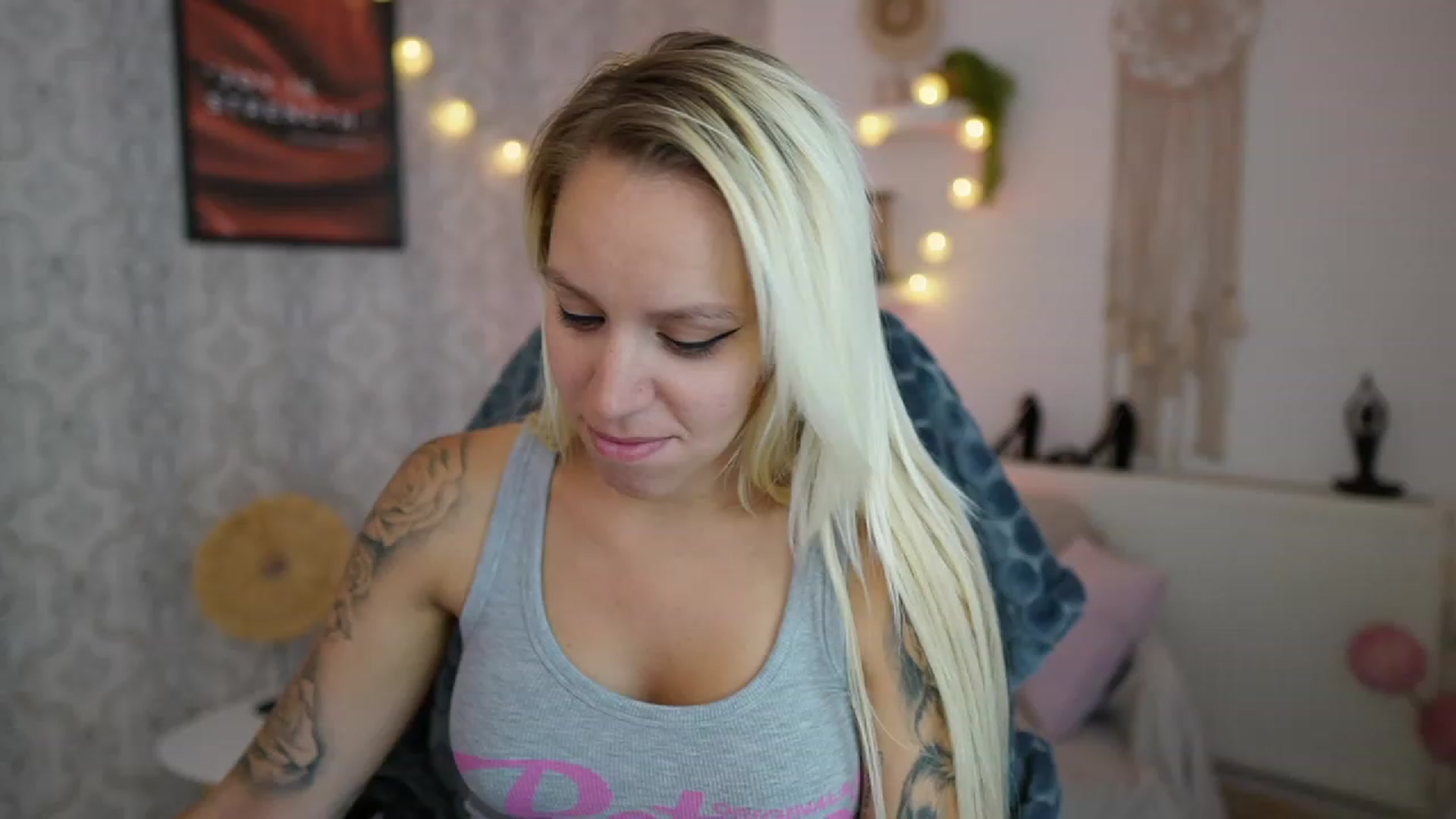 Gallery image thumbnail from Cherry__Blond's myfreecams stream on, 07/27/2023, 11:10 image 3 of 20