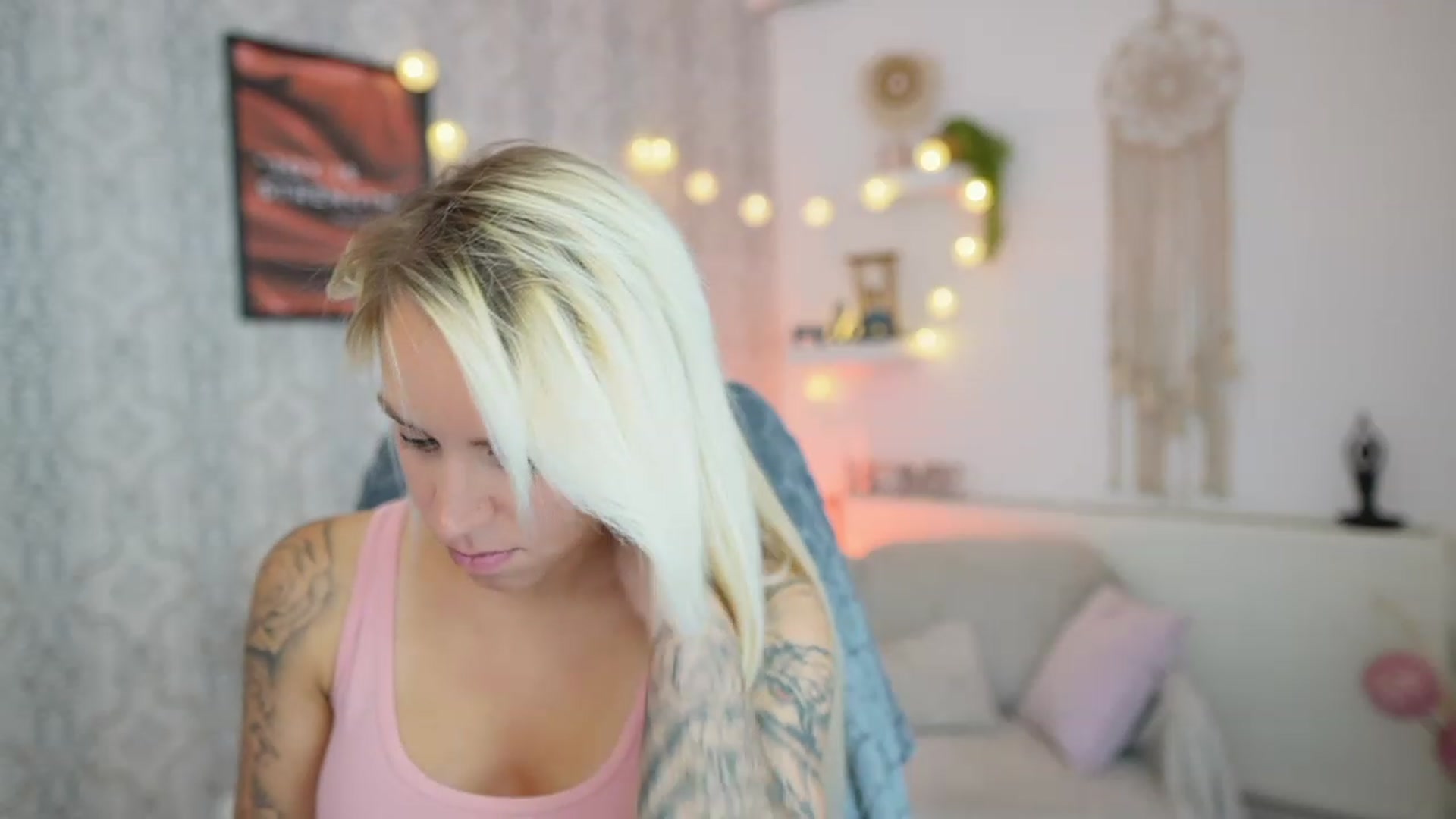Gallery image thumbnail from Cherry__Blond's myfreecams stream on, 07/28/2023, 12:40 image 8 of 20