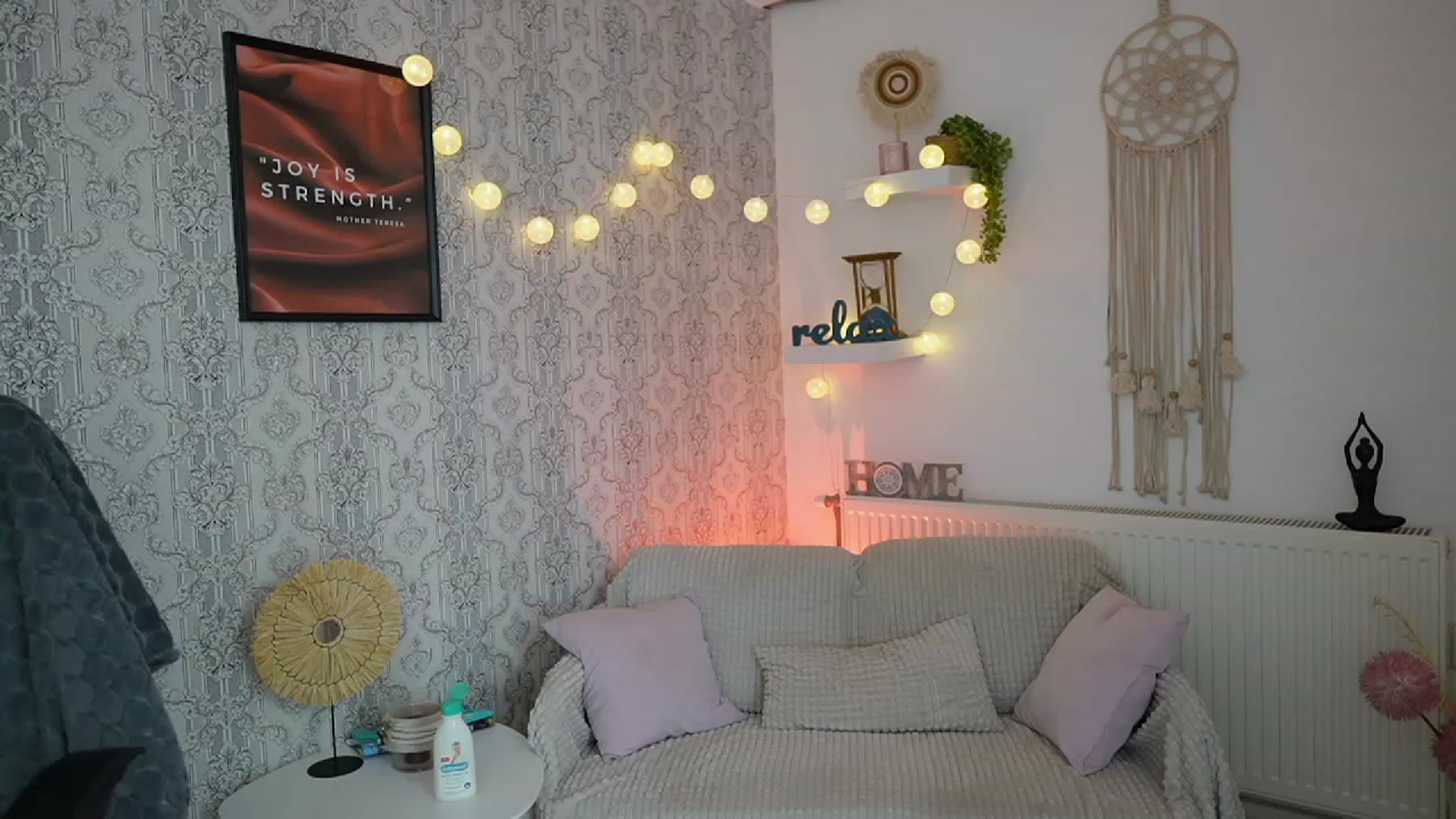 Gallery image thumbnail from Cherry__Blond's myfreecams stream on, 07/28/2023, 12:40 image 1 of 20