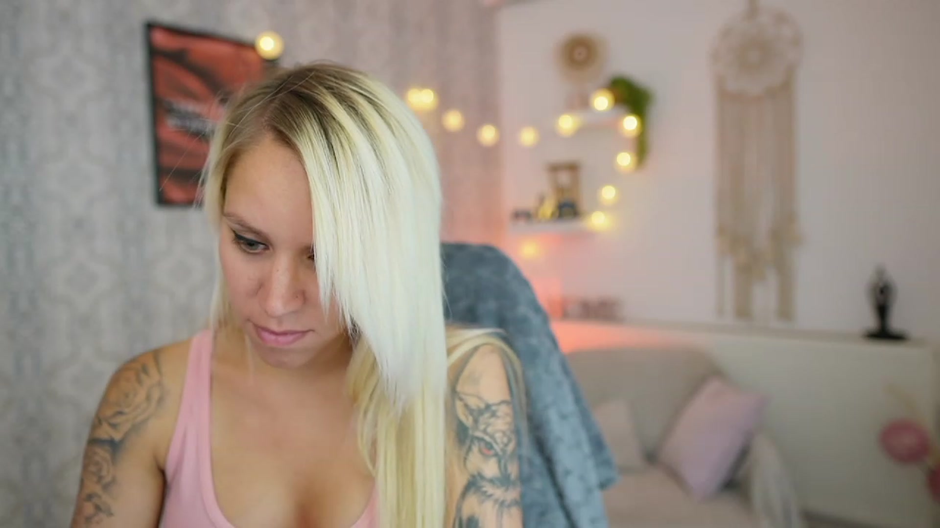 Gallery image thumbnail from Cherry__Blond's myfreecams stream on, 07/28/2023, 12:40 image 5 of 20
