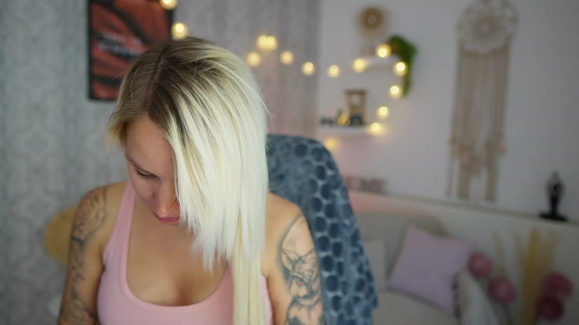 Gallery image thumbnail from Cherry__Blond's myfreecams stream on, 08/01/2023, 09:43 image 18 of 20