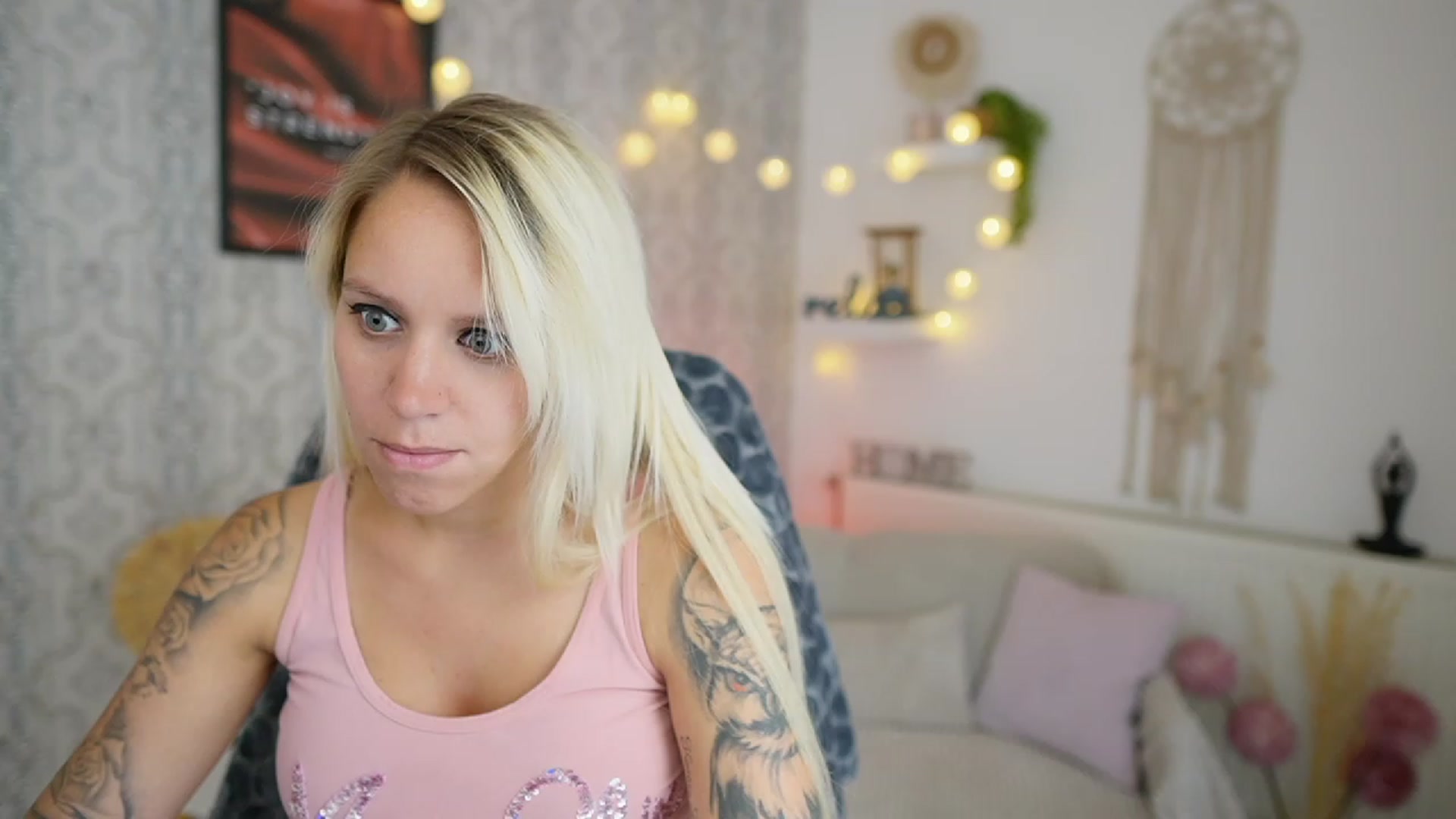Gallery image thumbnail from Cherry__Blond's myfreecams stream on, 08/01/2023, 12:41 image 18 of 20