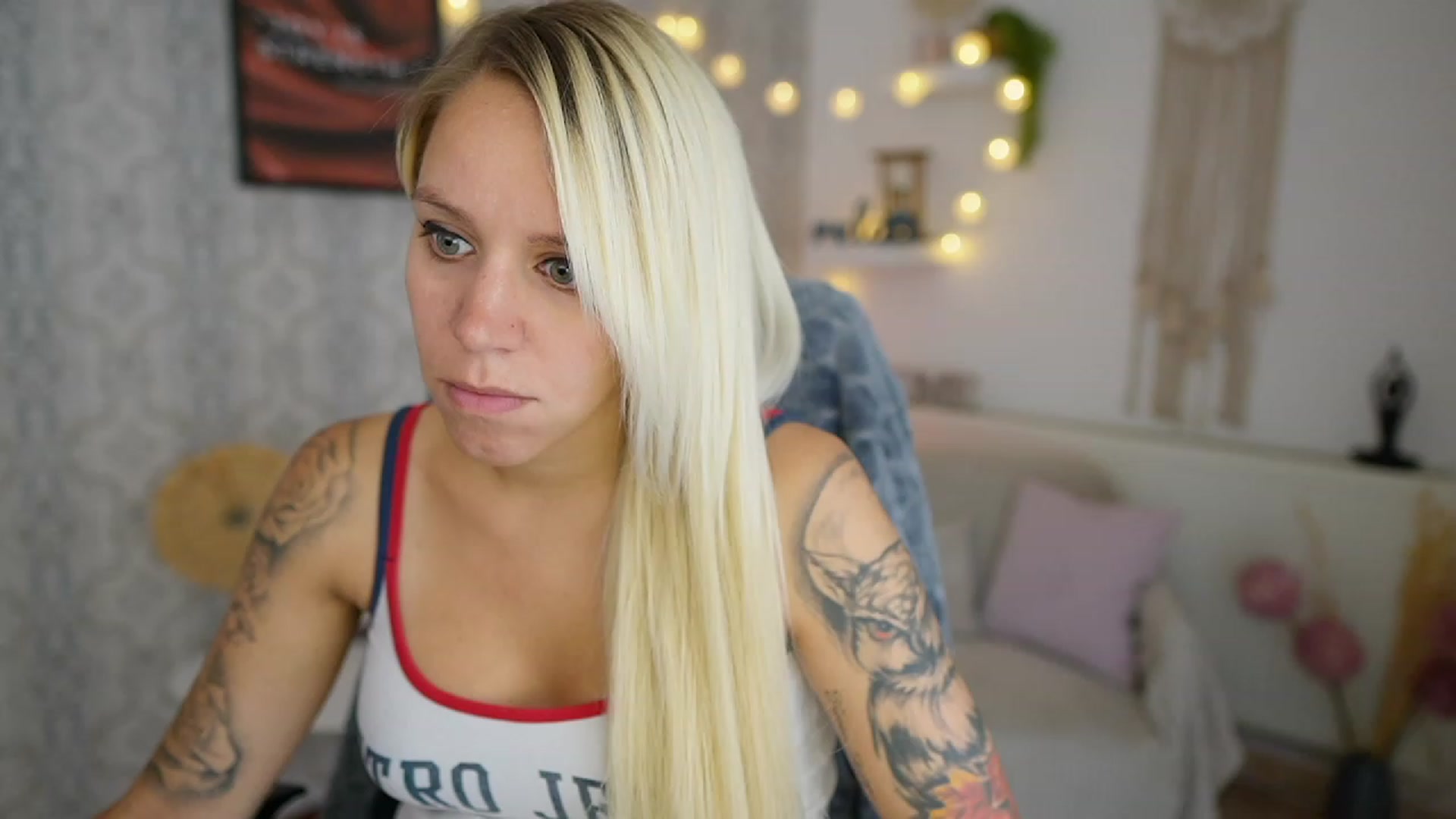 Gallery image thumbnail from Cherry__Blond's myfreecams stream on, 08/03/2023, 09:59 image 1 of 20