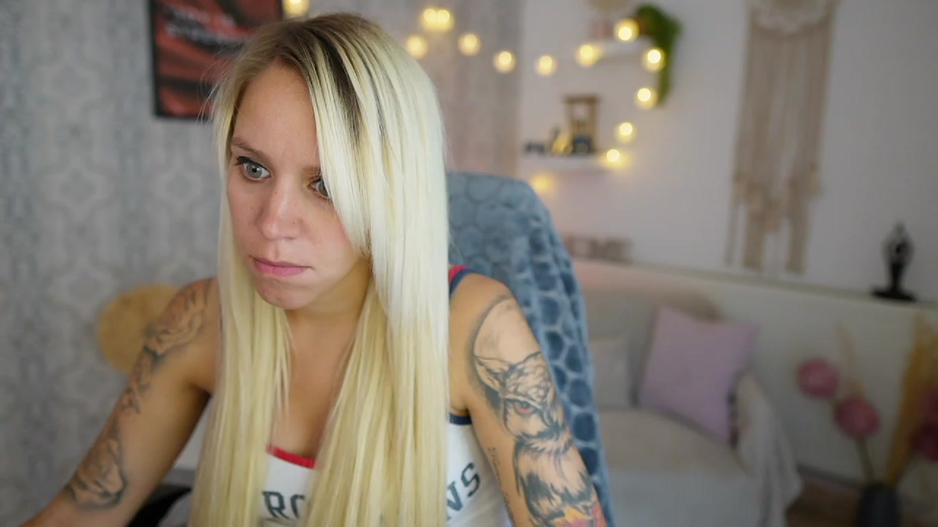 Gallery image thumbnail from Cherry__Blond's myfreecams stream on, 08/03/2023, 12:41 image 12 of 20