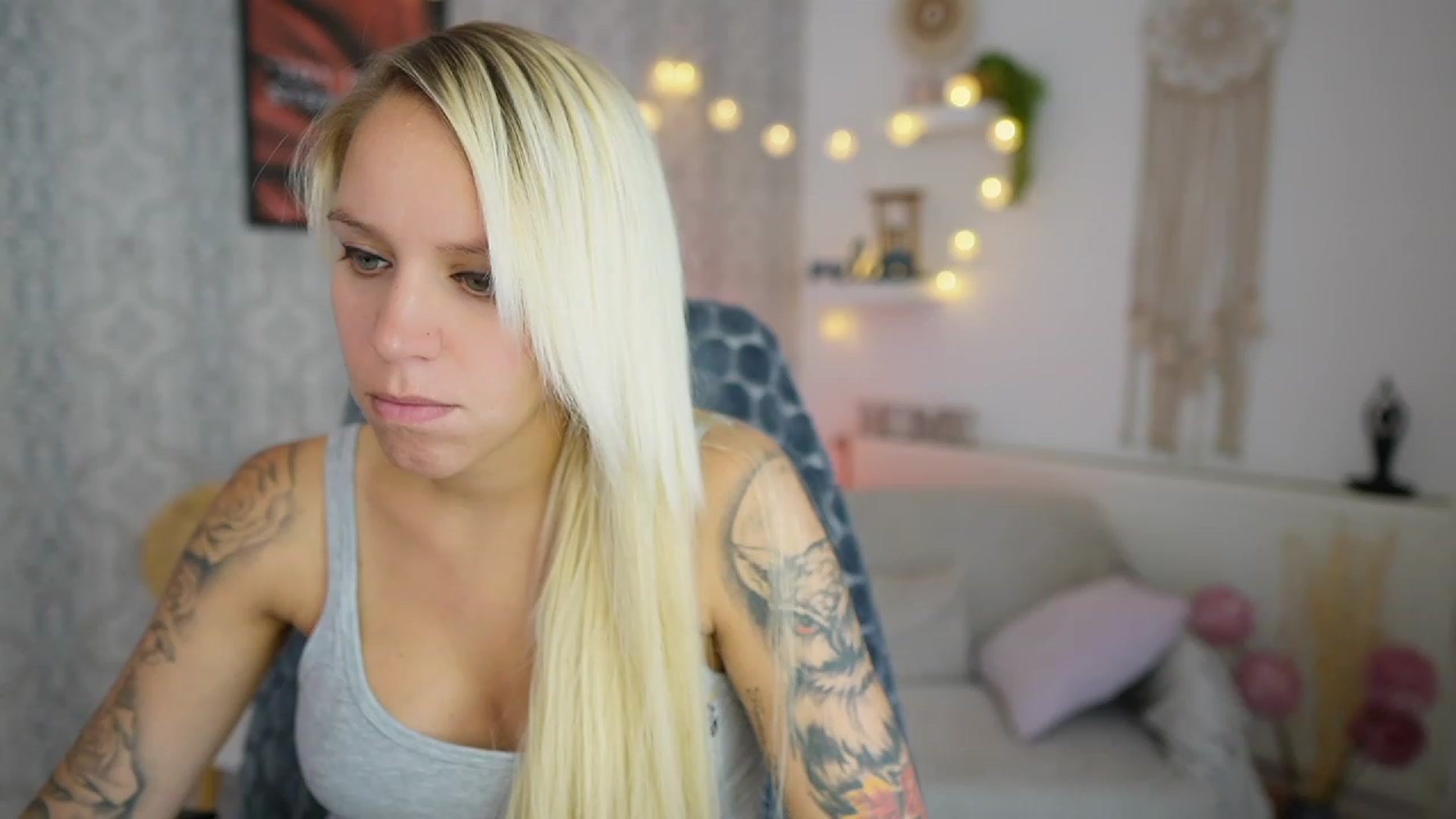 Gallery image thumbnail from Cherry__Blond's myfreecams stream on, 08/04/2023, 09:24 image 10 of 20