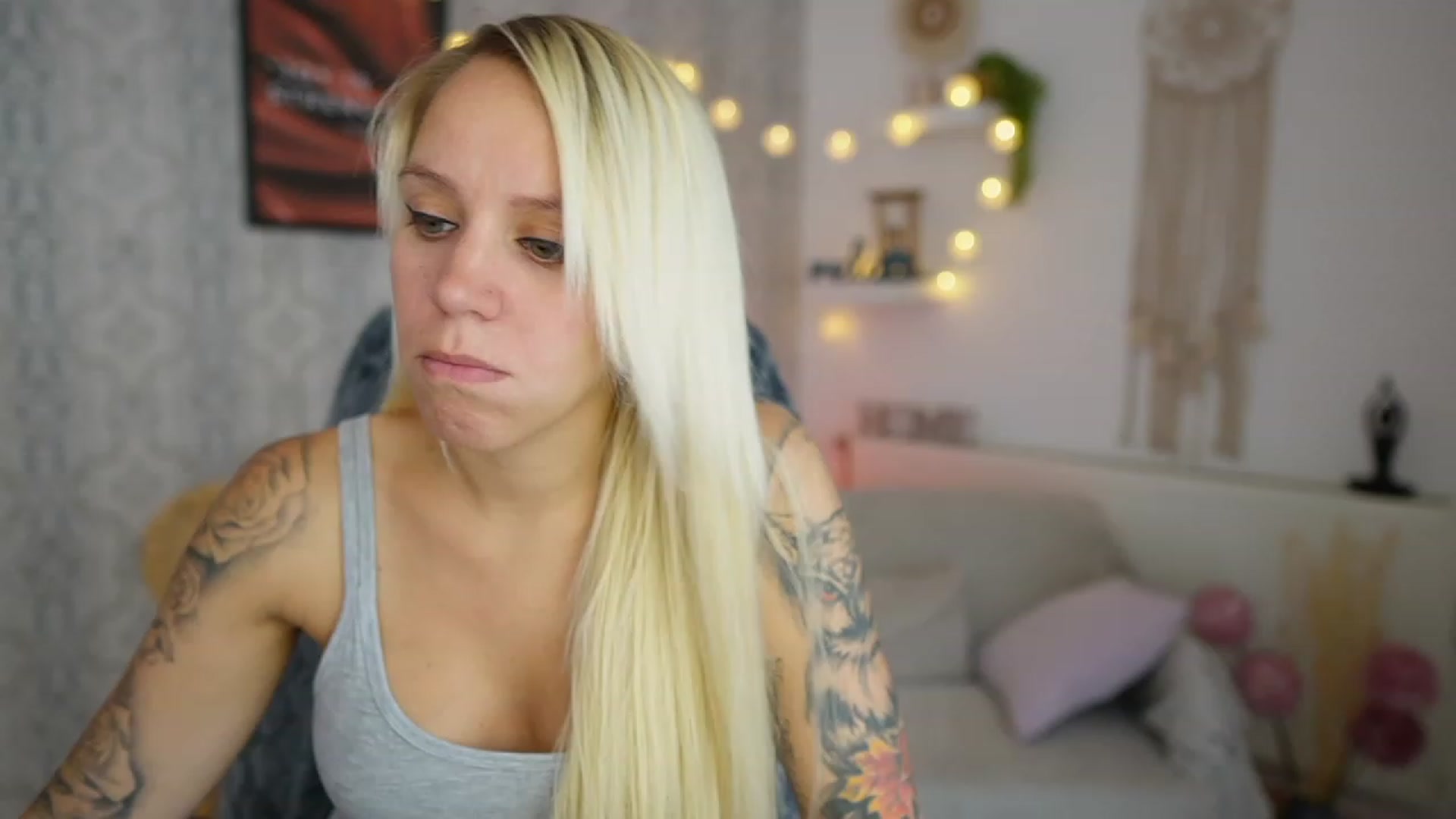 Gallery image thumbnail from Cherry__Blond's myfreecams stream on, 08/04/2023, 09:24 image 11 of 20