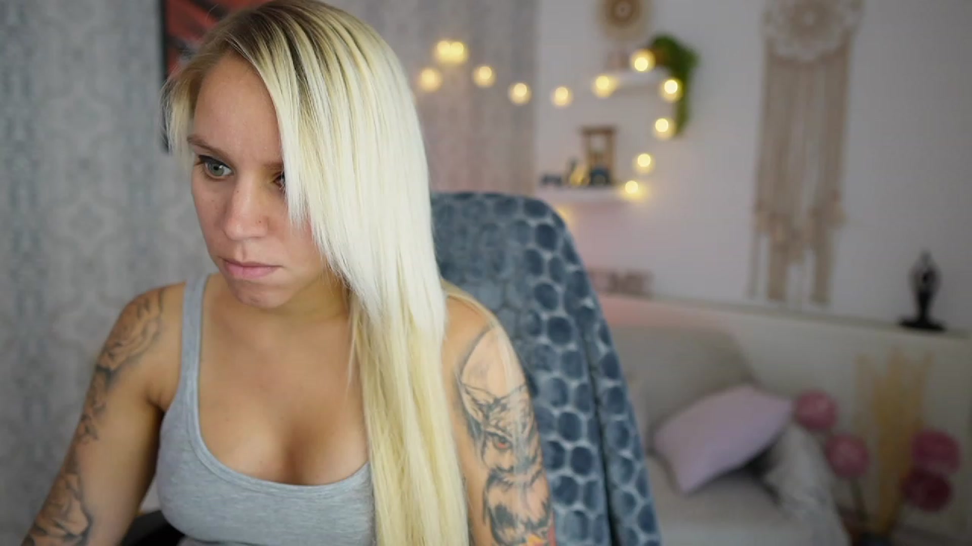 Gallery image thumbnail from Cherry__Blond's myfreecams stream on, 08/04/2023, 09:24 image 7 of 20