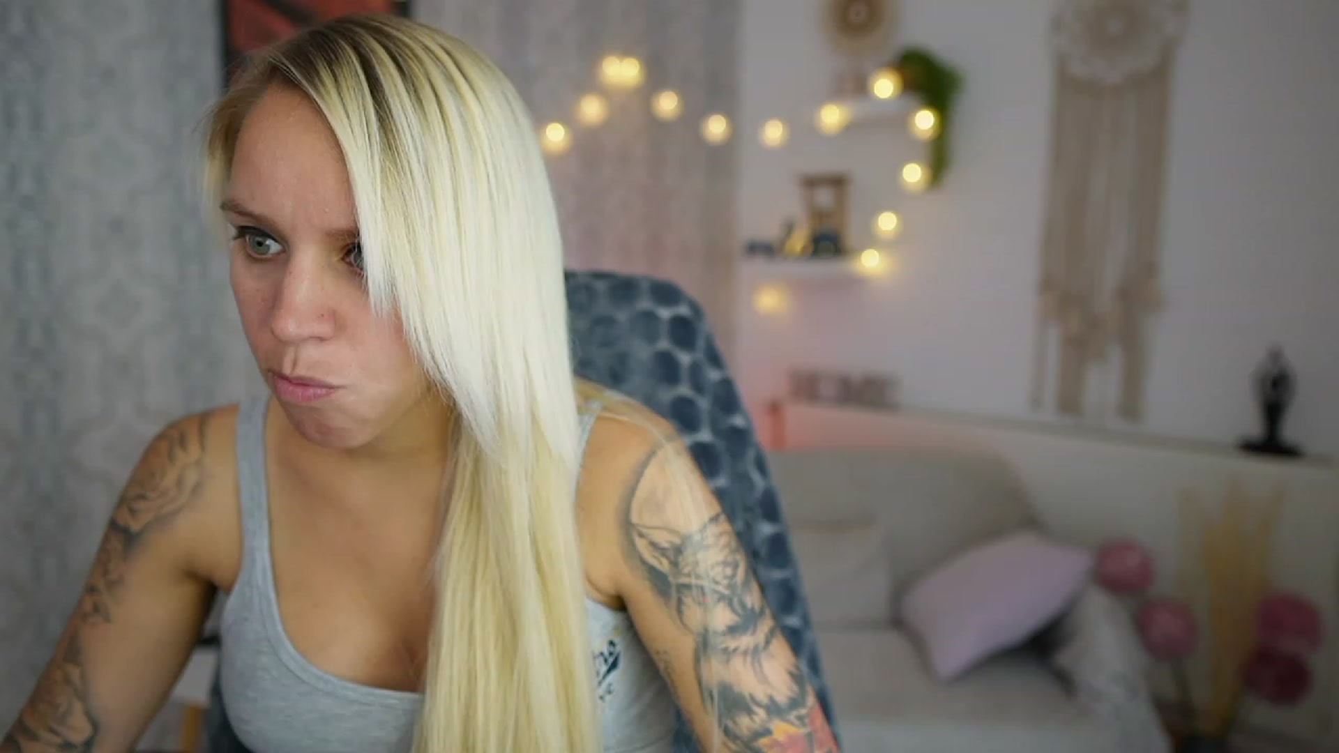Gallery image thumbnail from Cherry__Blond's myfreecams stream on, 08/04/2023, 09:24 image 8 of 20