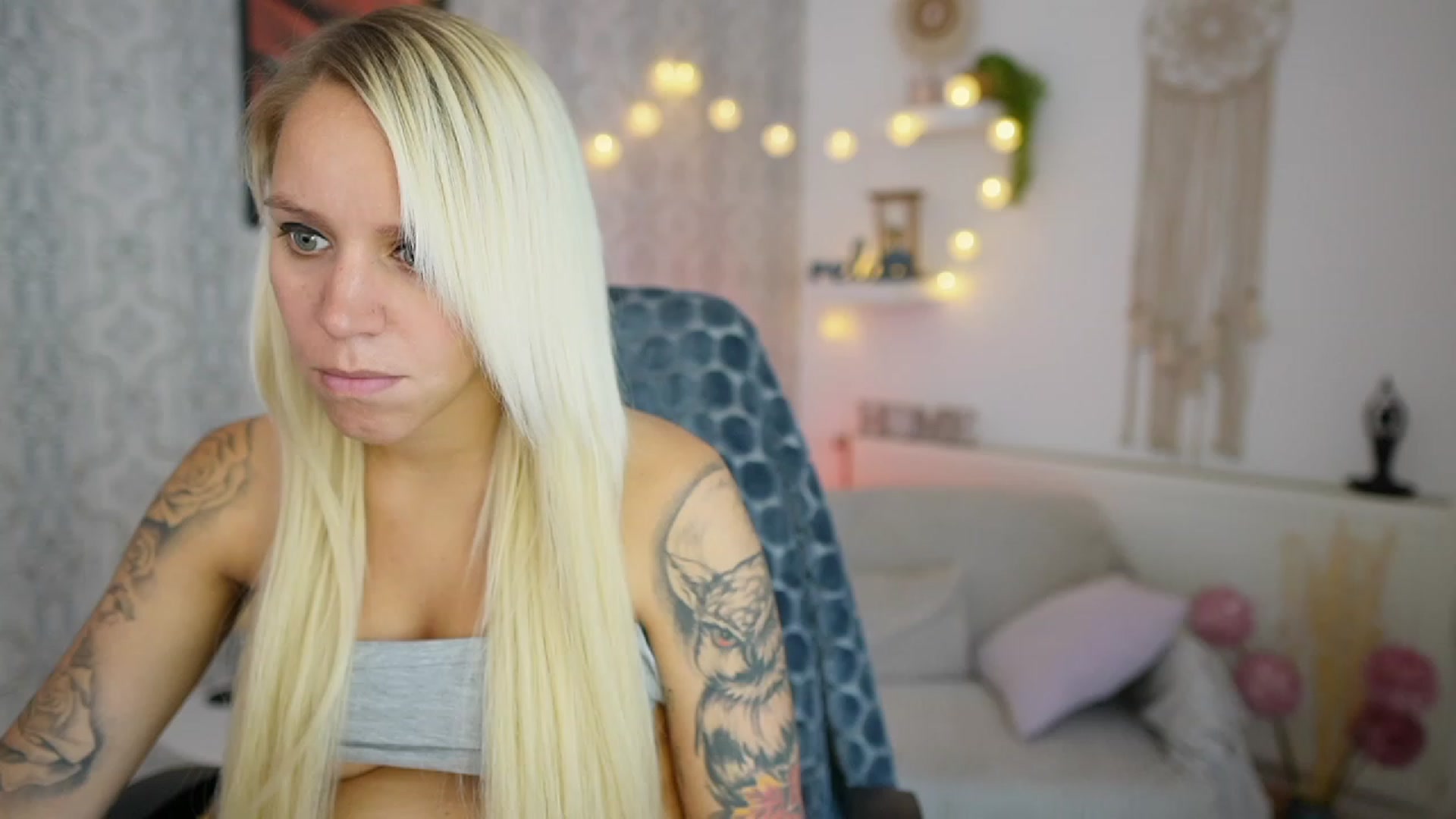 Gallery image thumbnail from Cherry__Blond's myfreecams stream on, 08/04/2023, 10:00 image 9 of 20