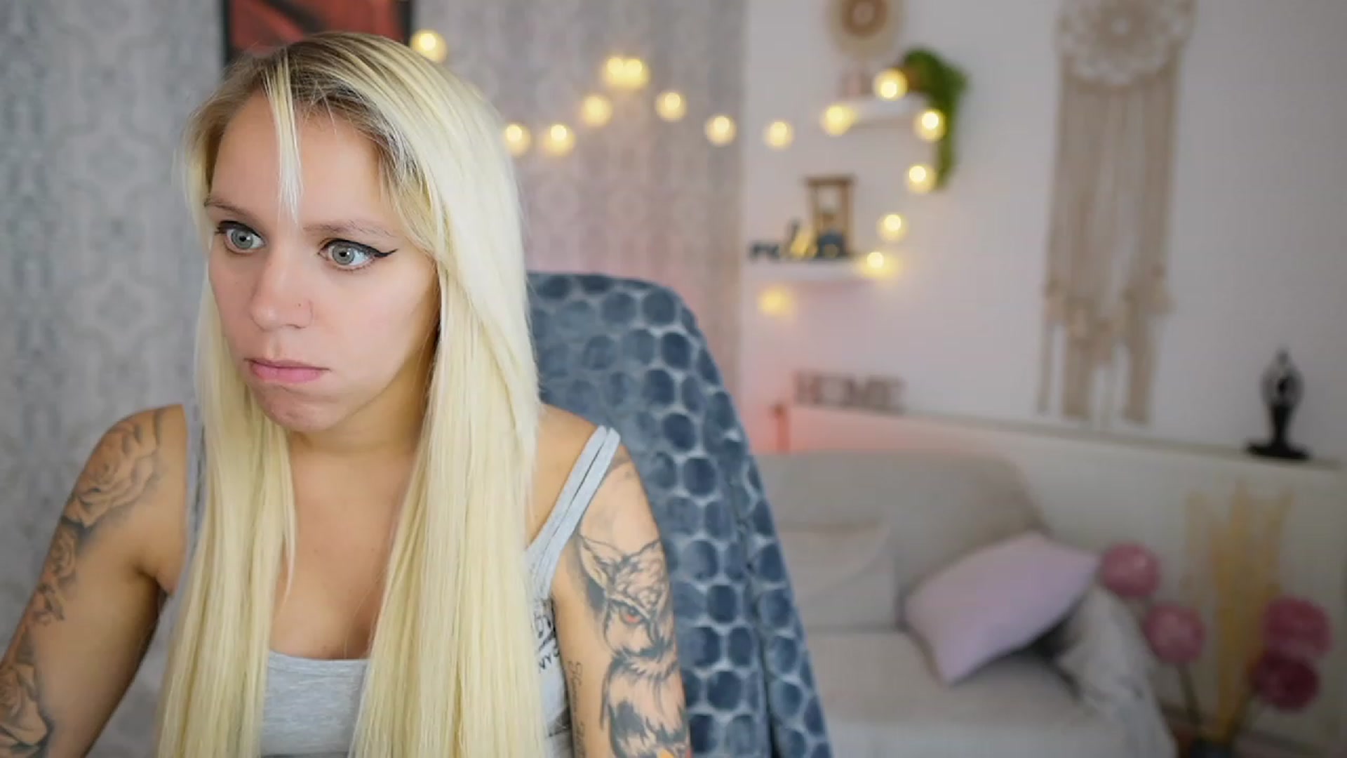 Gallery image thumbnail from Cherry__Blond's myfreecams stream on, 08/04/2023, 11:20 image 11 of 20