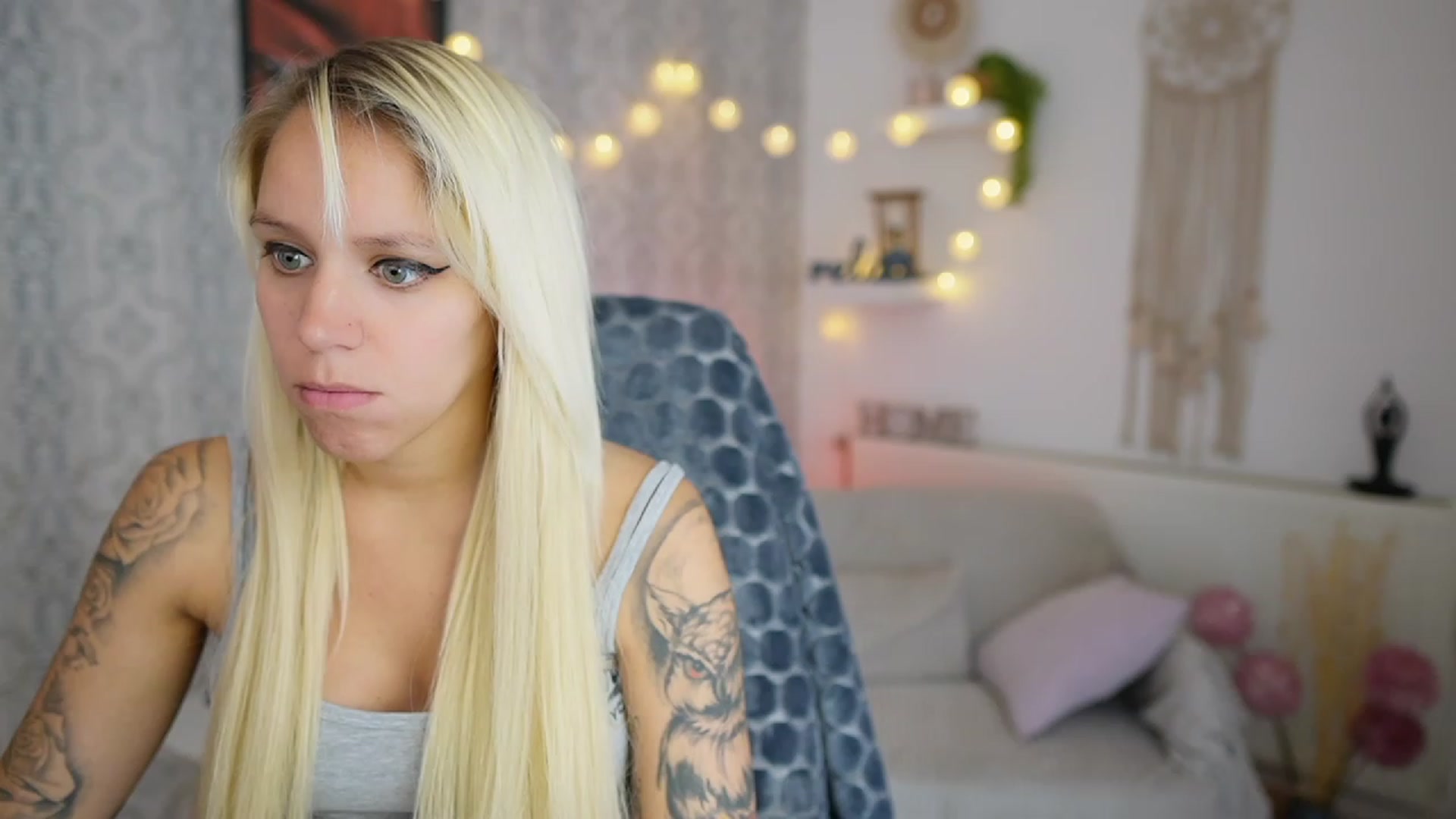 Gallery image thumbnail from Cherry__Blond's myfreecams stream on, 08/04/2023, 11:20 image 13 of 20