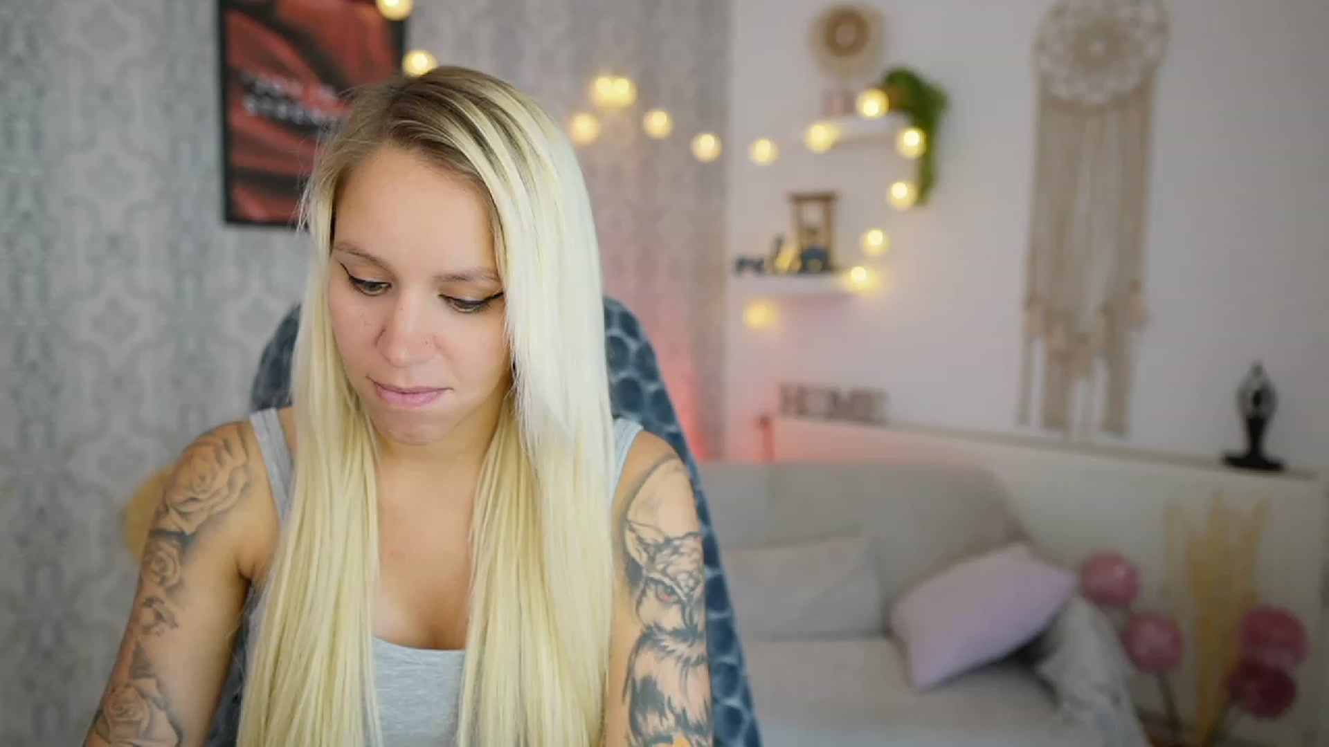 Gallery image thumbnail from Cherry__Blond's myfreecams stream on, 08/04/2023, 12:46 image 13 of 20