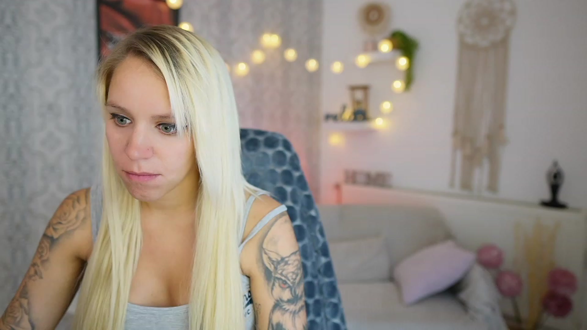 Gallery image thumbnail from Cherry__Blond's myfreecams stream on, 08/04/2023, 12:46 image 8 of 20