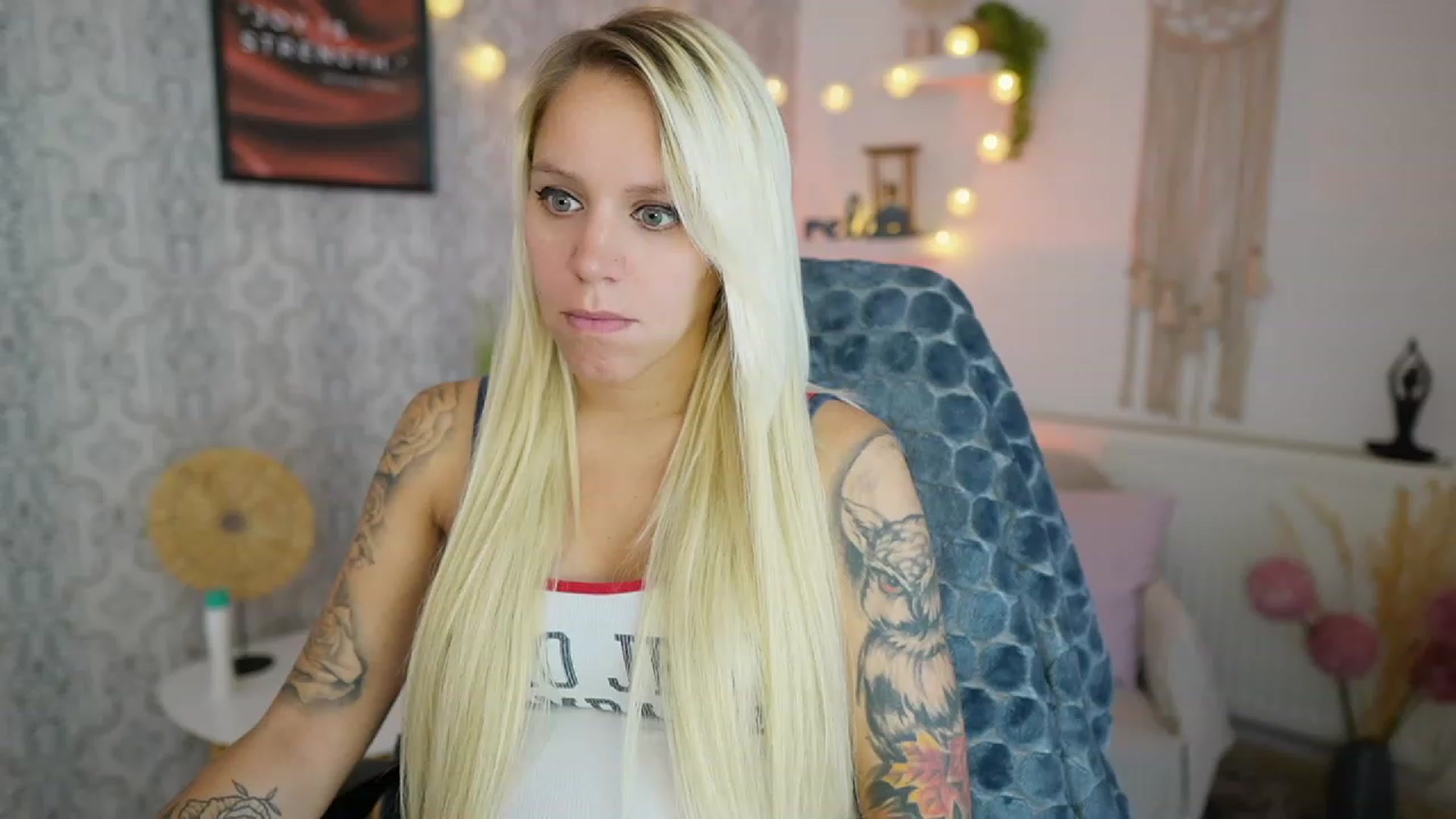 Gallery image thumbnail from Cherry__Blond's myfreecams stream on, 08/07/2023, 08:20 image 6 of 20