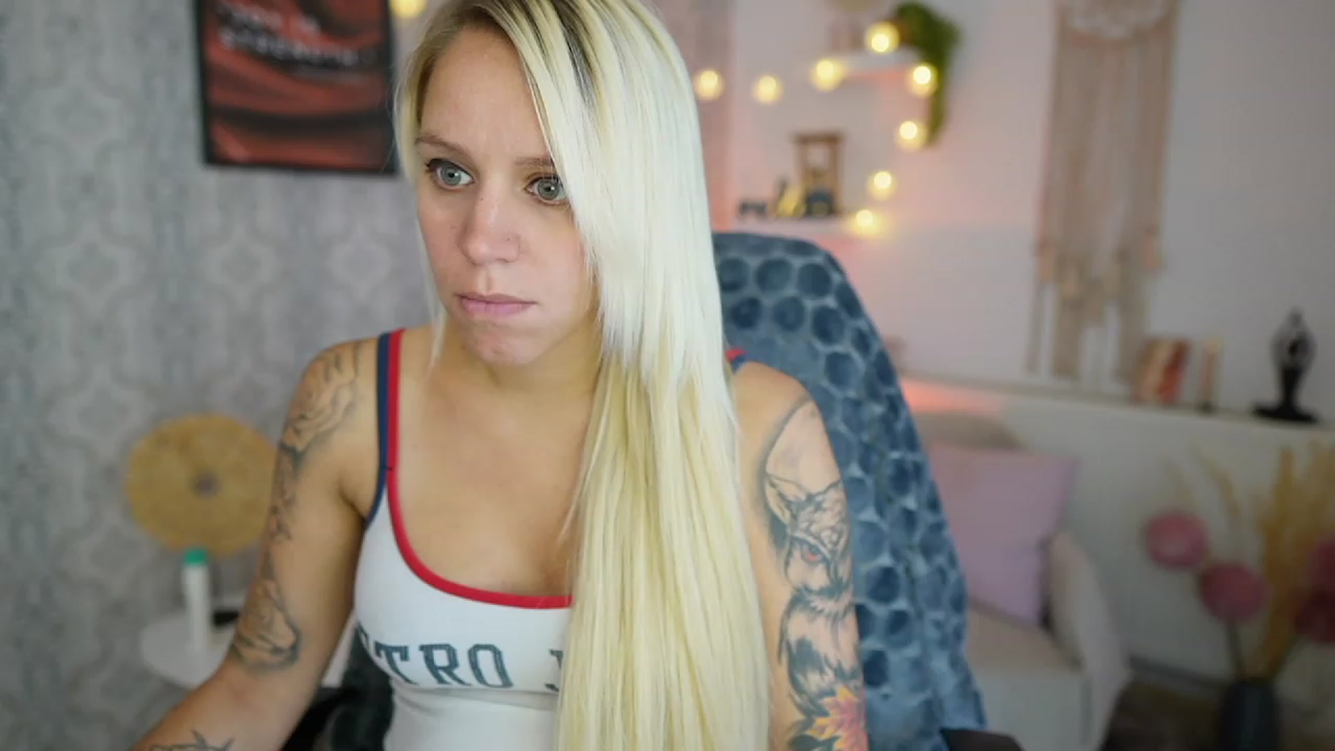 Gallery image thumbnail from Cherry__Blond's myfreecams stream on, 08/07/2023, 08:20 image 19 of 20