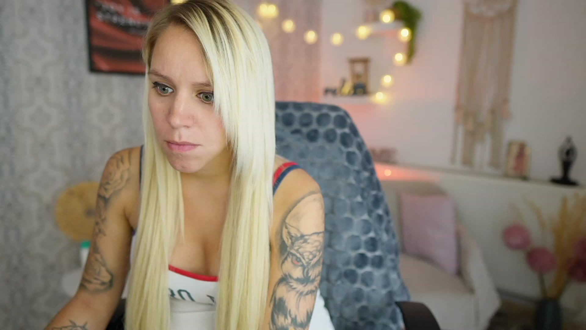 Gallery image thumbnail from Cherry__Blond's myfreecams stream on, 08/07/2023, 09:08 image 9 of 20