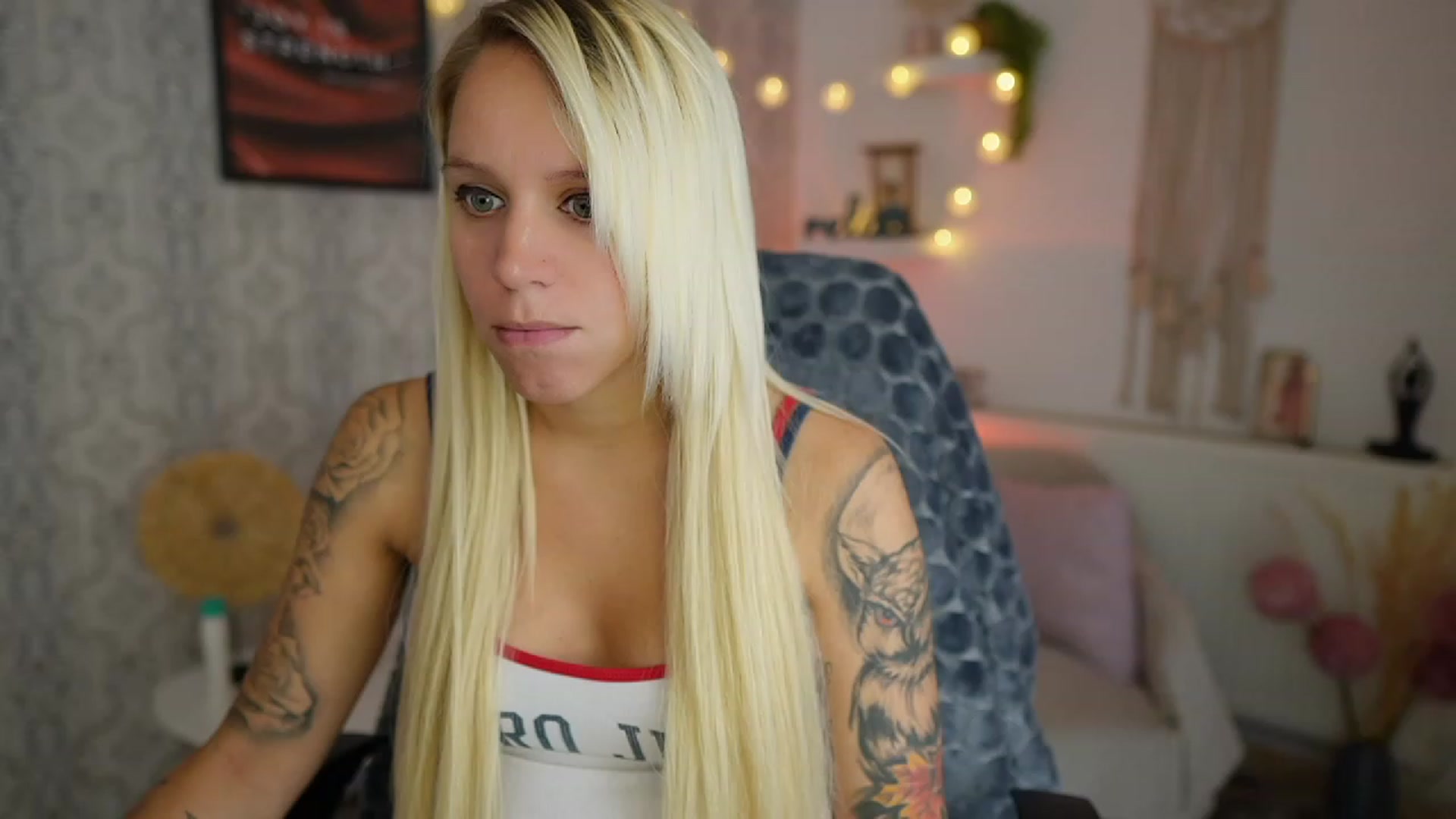 Gallery image thumbnail from Cherry__Blond's myfreecams stream on, 08/07/2023, 09:08 image 1 of 20