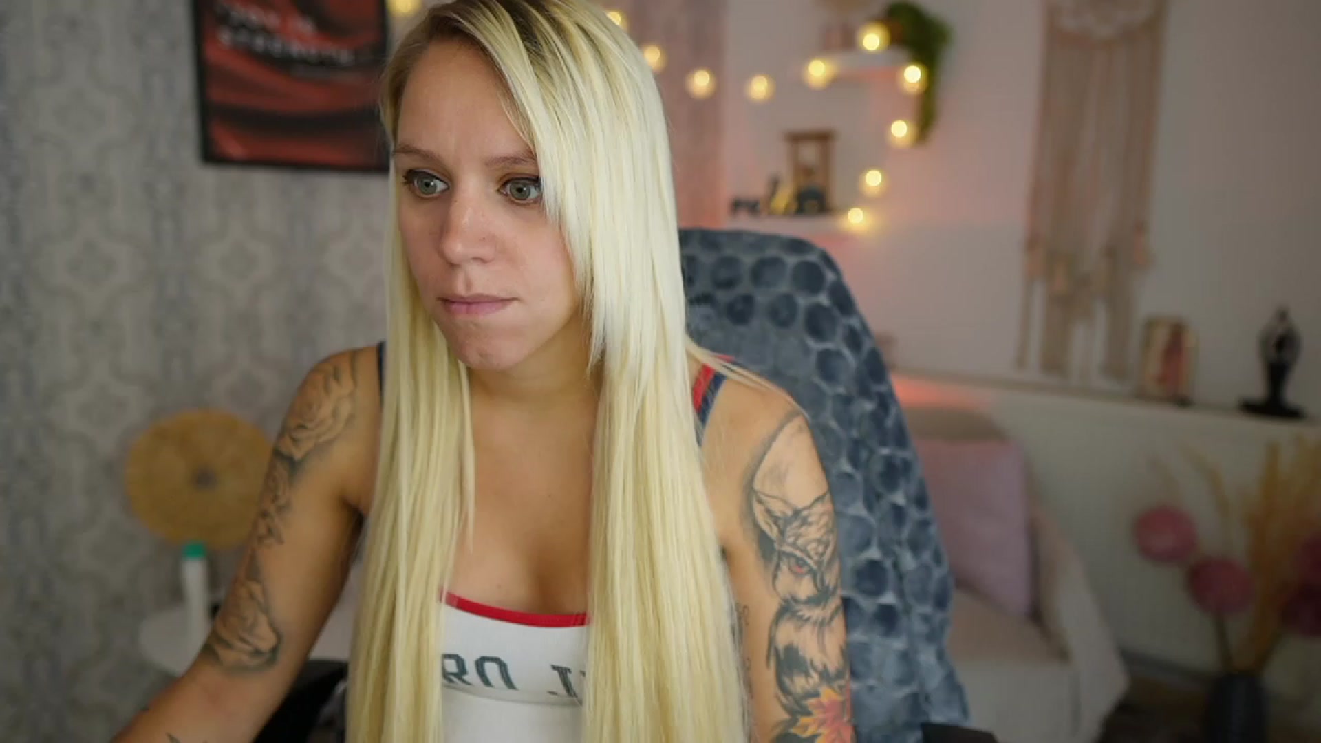 Gallery image thumbnail from Cherry__Blond's myfreecams stream on, 08/07/2023, 09:08 image 2 of 20