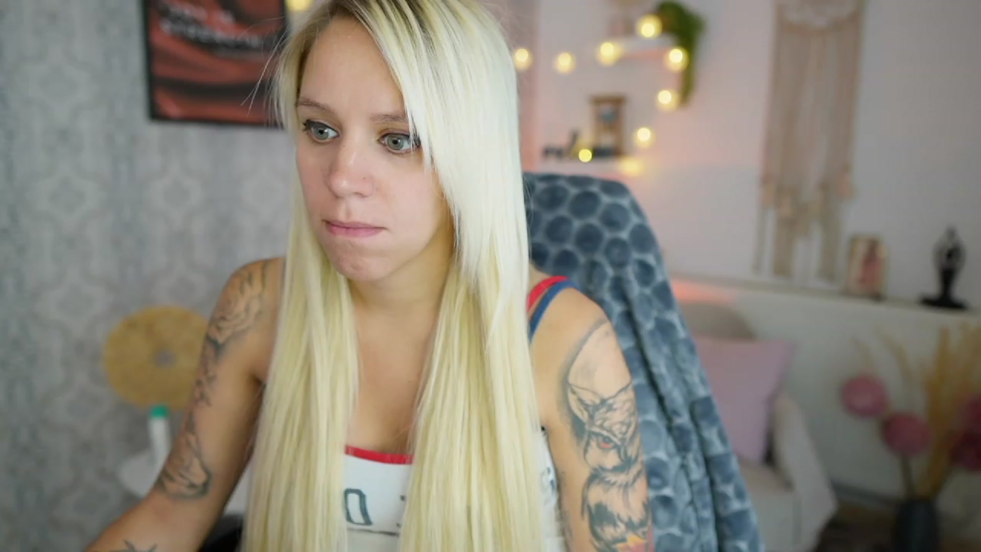 Gallery image thumbnail from Cherry__Blond's myfreecams stream on, 08/07/2023, 11:07 image 14 of 20