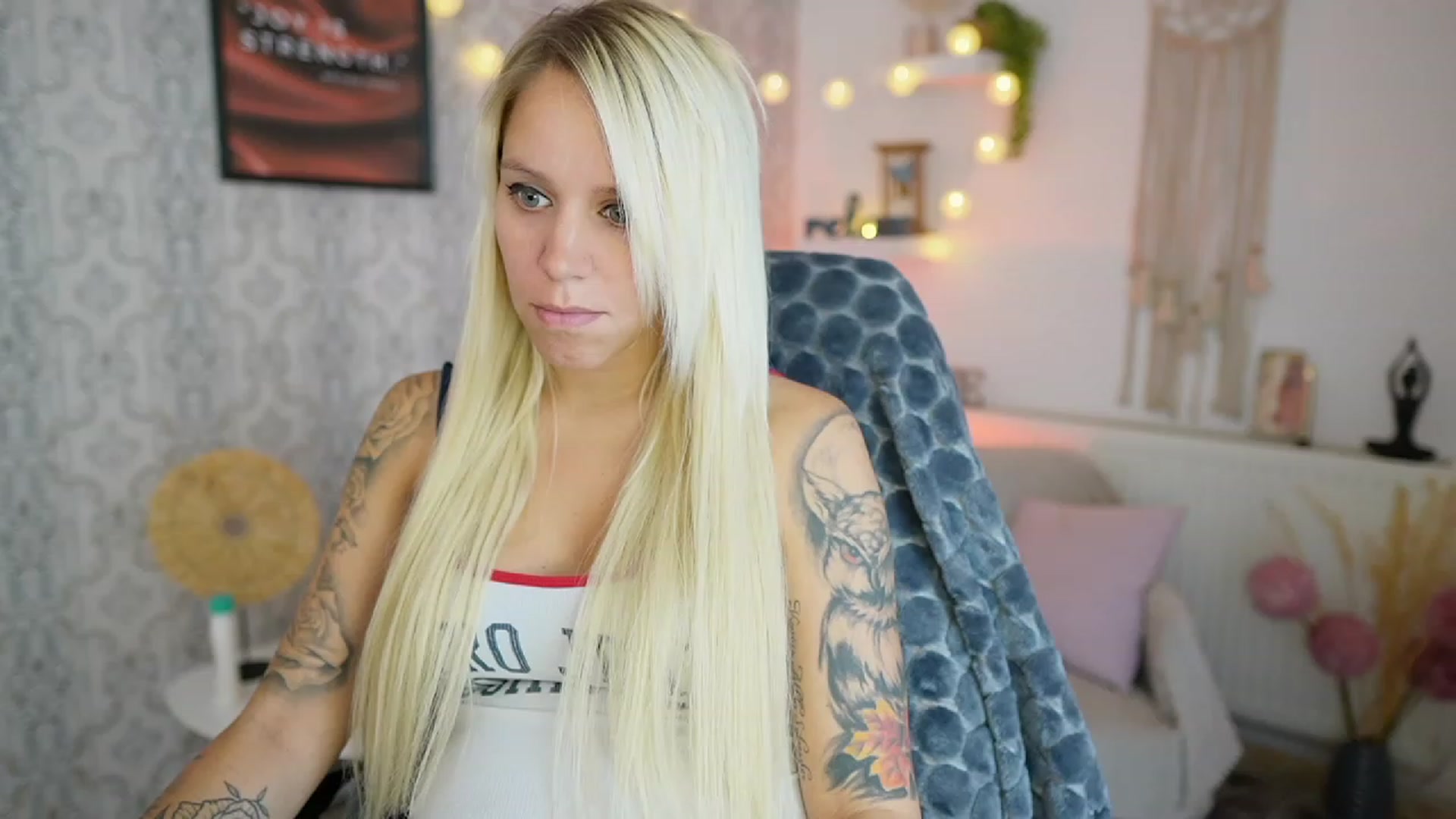 Gallery image thumbnail from Cherry__Blond's myfreecams stream on, 08/07/2023, 11:07 image 4 of 20
