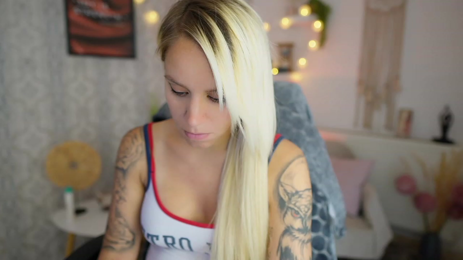 Gallery image thumbnail from Cherry__Blond's myfreecams stream on, 08/07/2023, 12:50 image 20 of 20