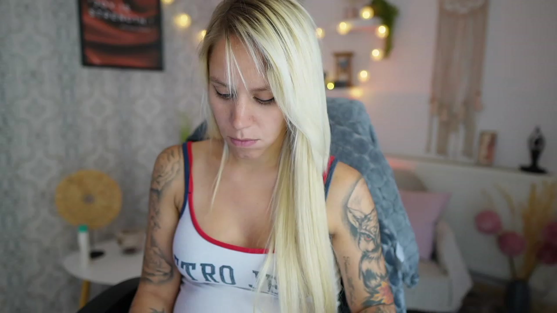 Gallery image thumbnail from Cherry__Blond's myfreecams stream on, 08/07/2023, 12:50 image 13 of 20
