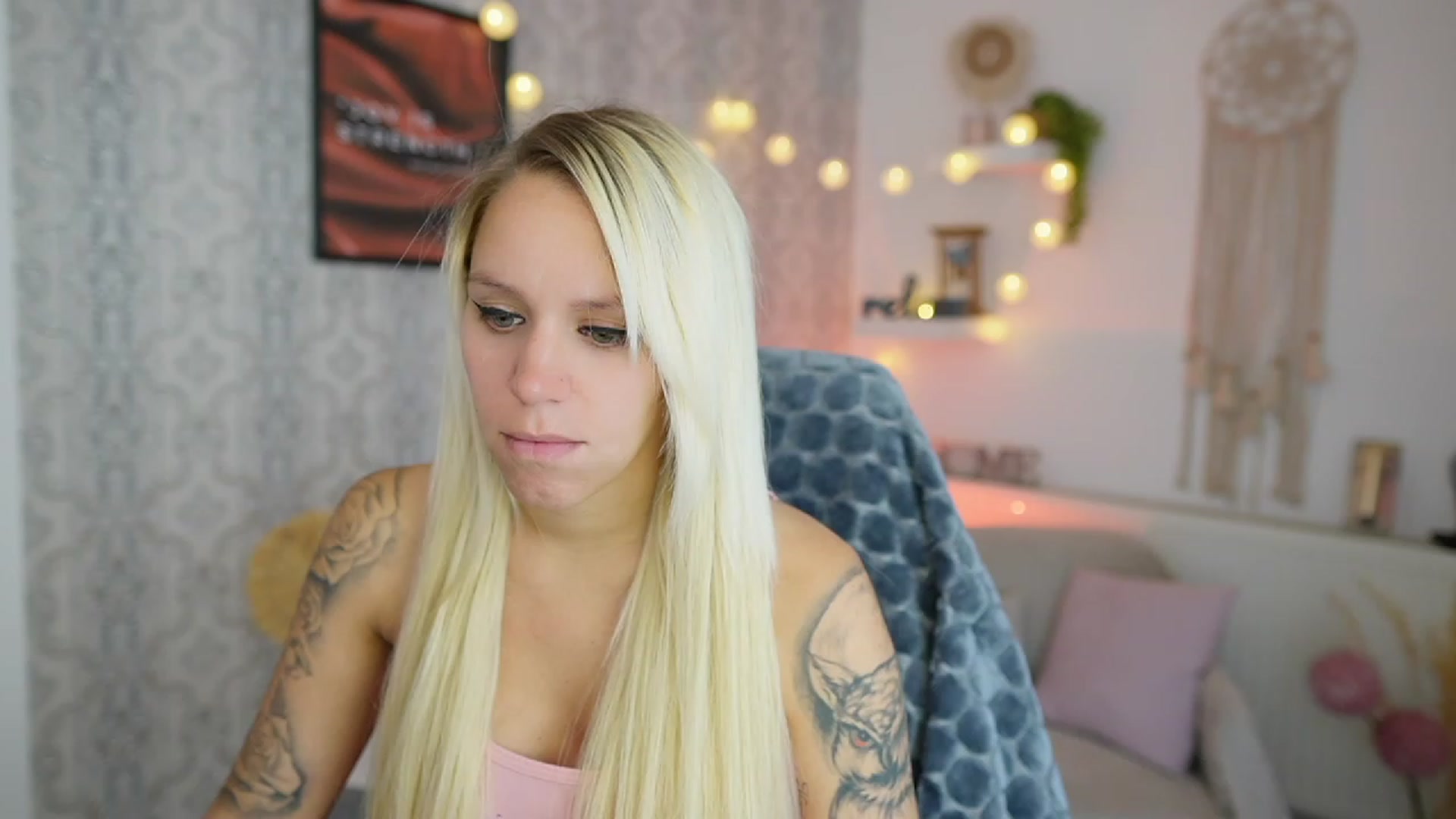 Gallery image thumbnail from Cherry__Blond's myfreecams stream on, 08/08/2023, 09:20 image 6 of 20
