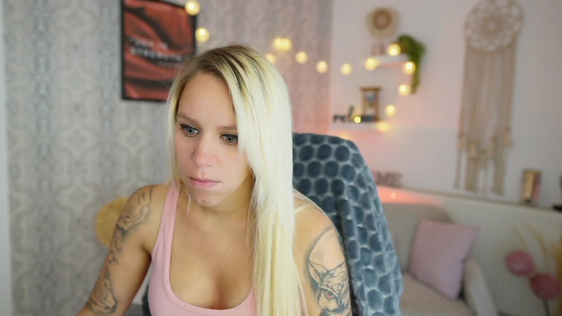 Gallery image thumbnail from Cherry__Blond's myfreecams stream on, 08/08/2023, 10:42 image 2 of 20