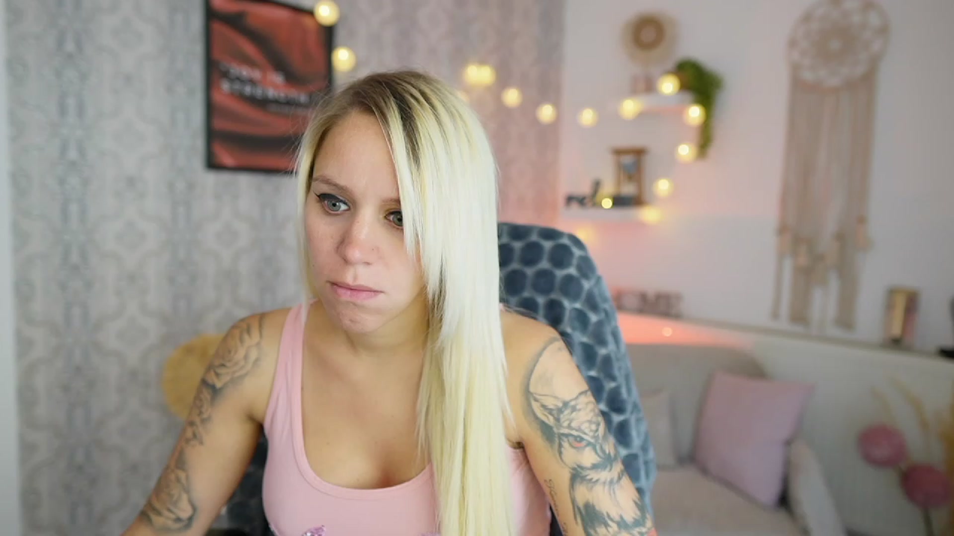 Gallery image thumbnail from Cherry__Blond's myfreecams stream on, 08/08/2023, 10:42 image 8 of 20