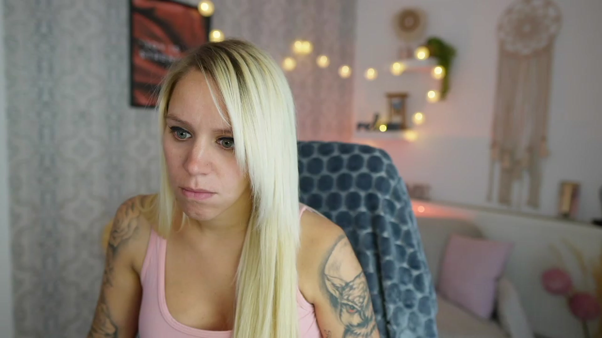 Gallery image thumbnail from Cherry__Blond's myfreecams stream on, 08/08/2023, 10:42 image 16 of 20