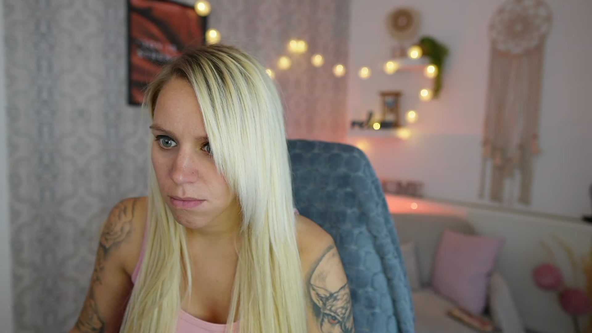 Gallery image thumbnail from Cherry__Blond's myfreecams stream on, 08/08/2023, 12:45 image 10 of 20