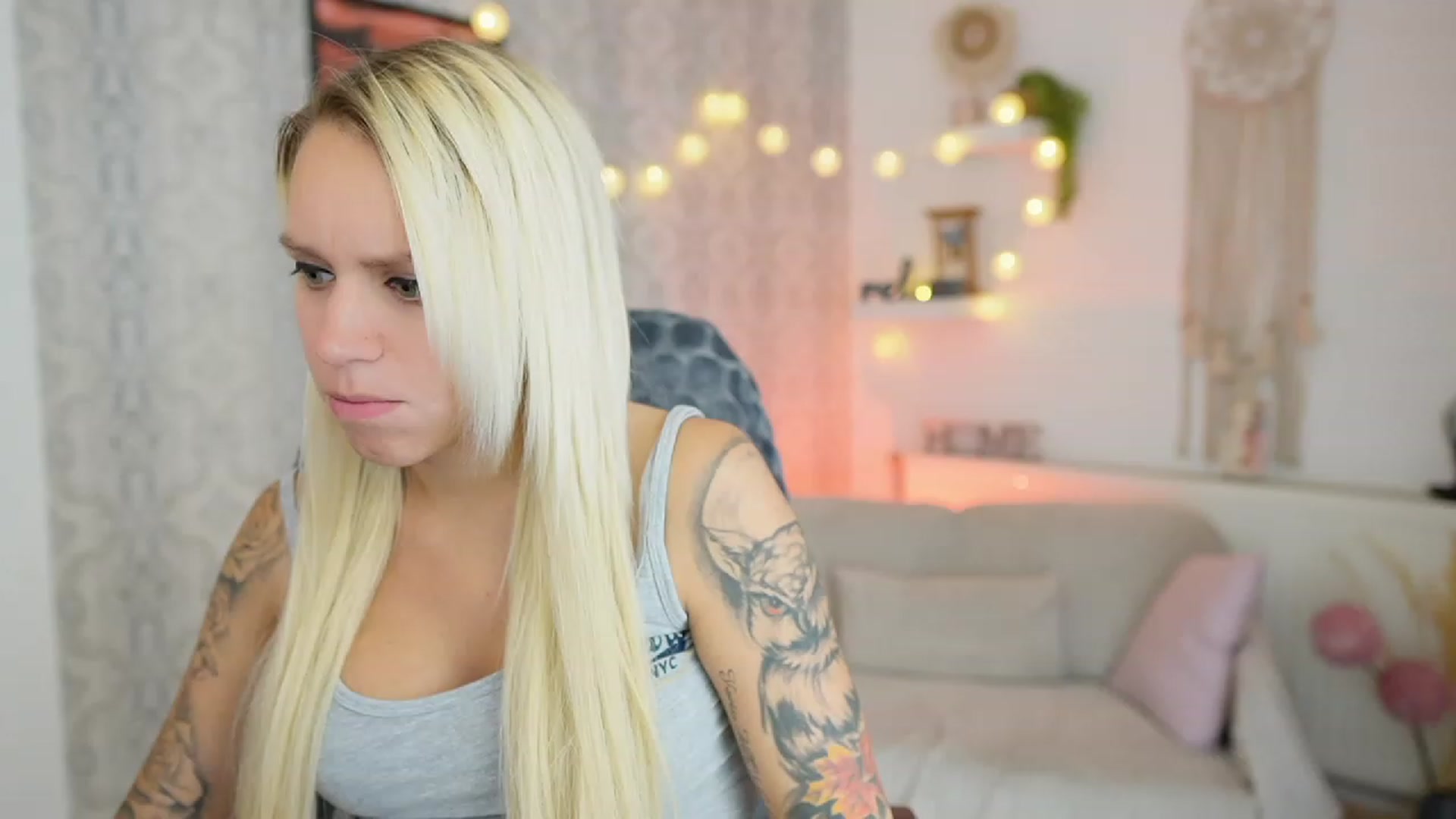 Gallery image thumbnail from Cherry__Blond's myfreecams stream on, 08/09/2023, 09:05 image 10 of 20