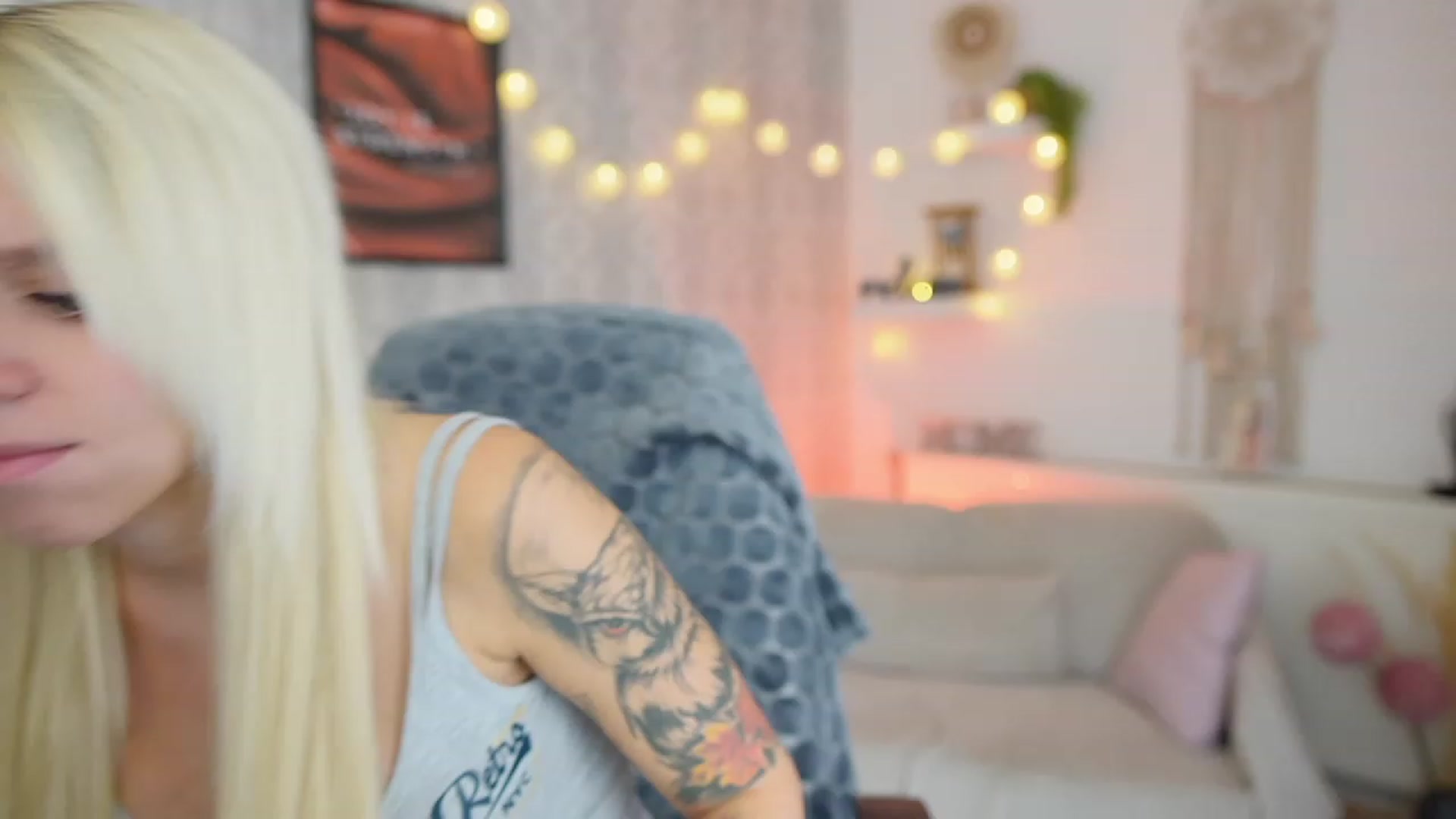 Gallery image thumbnail from Cherry__Blond's myfreecams stream on, 08/09/2023, 10:56 image 19 of 20