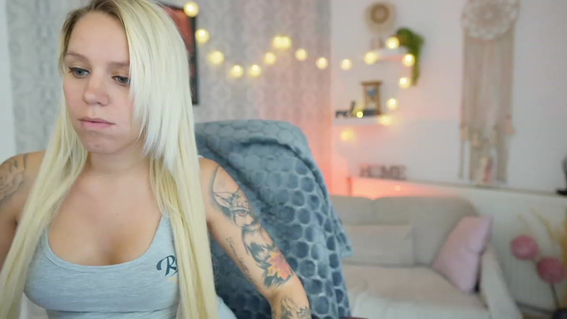 Gallery image thumbnail from Cherry__Blond's myfreecams stream on, 08/09/2023, 10:56 image 2 of 20