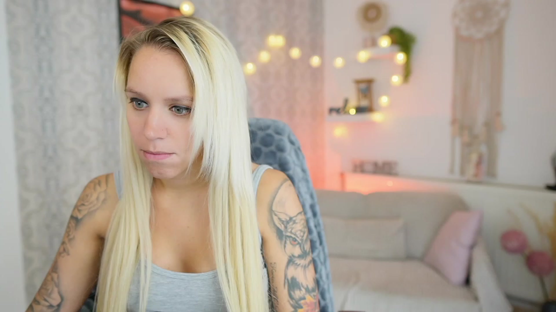 Gallery image thumbnail from Cherry__Blond's myfreecams stream on, 08/09/2023, 12:45 image 9 of 20