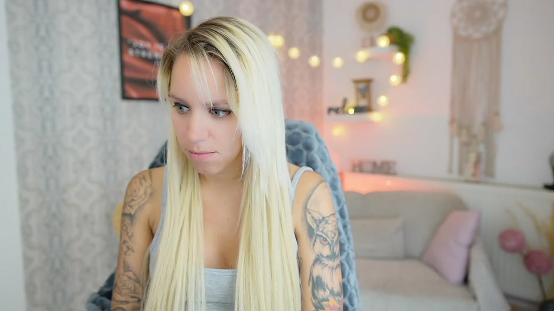 Gallery image thumbnail from Cherry__Blond's myfreecams stream on, 08/09/2023, 12:45 image 4 of 20