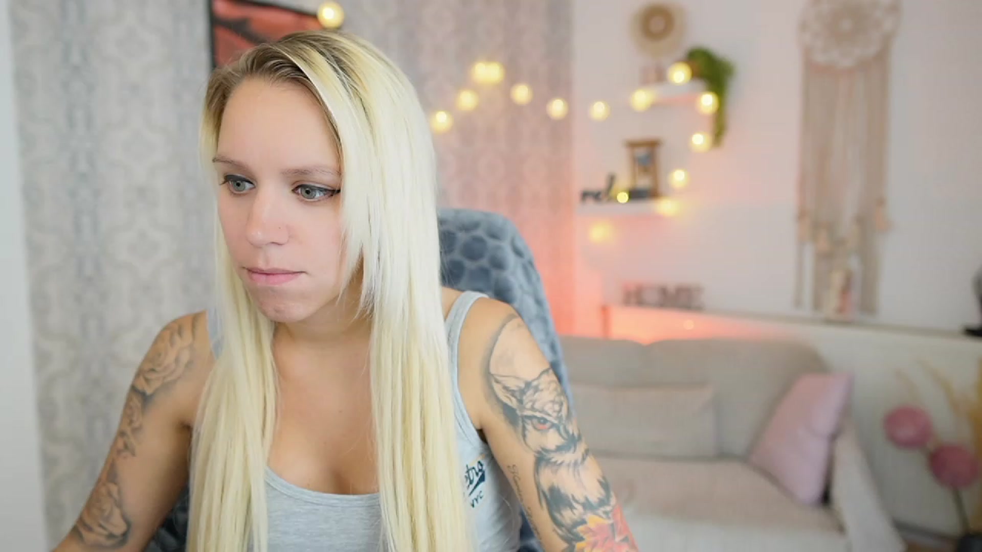 Gallery image thumbnail from Cherry__Blond's myfreecams stream on, 08/09/2023, 12:45 image 11 of 20