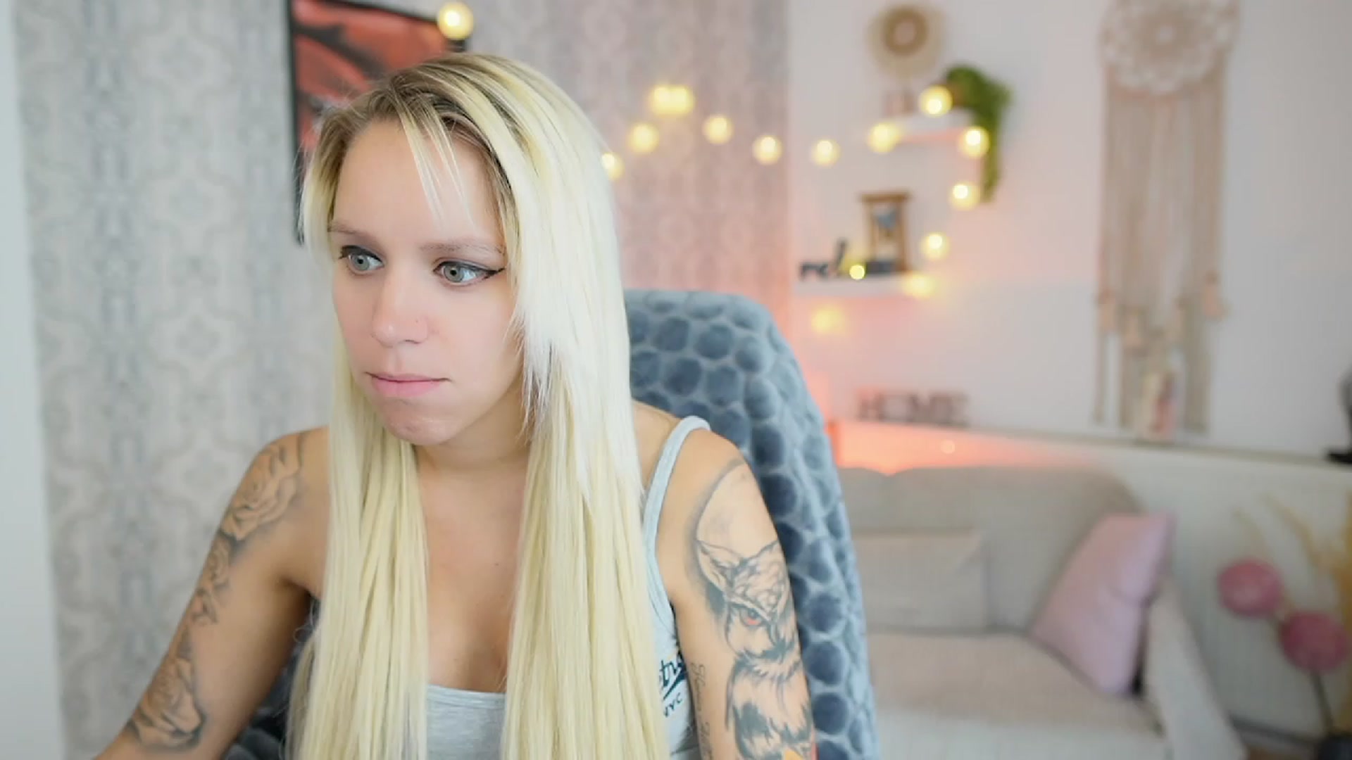 Gallery image thumbnail from Cherry__Blond's myfreecams stream on, 08/09/2023, 12:45 image 6 of 20