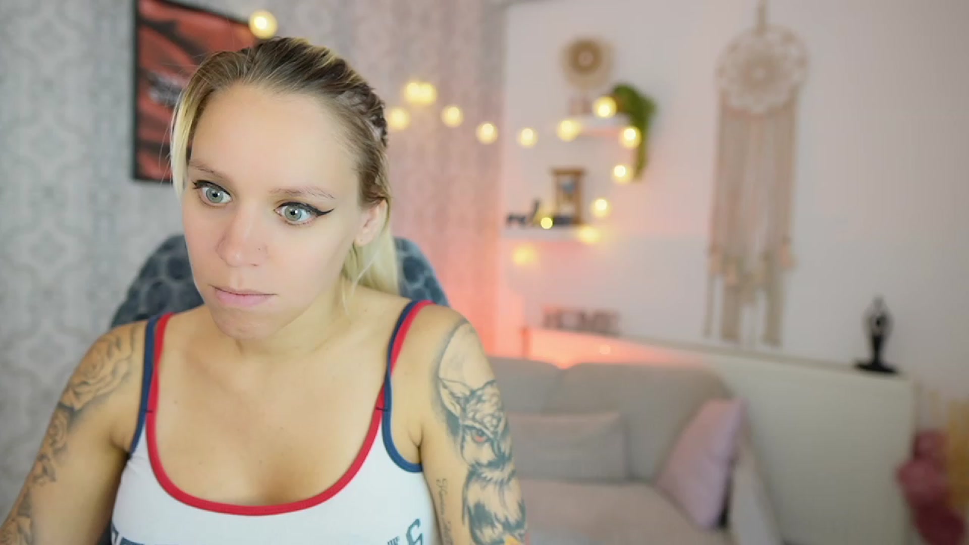 Gallery image thumbnail from Cherry__Blond's myfreecams stream on, 08/10/2023, 08:48 image 19 of 20