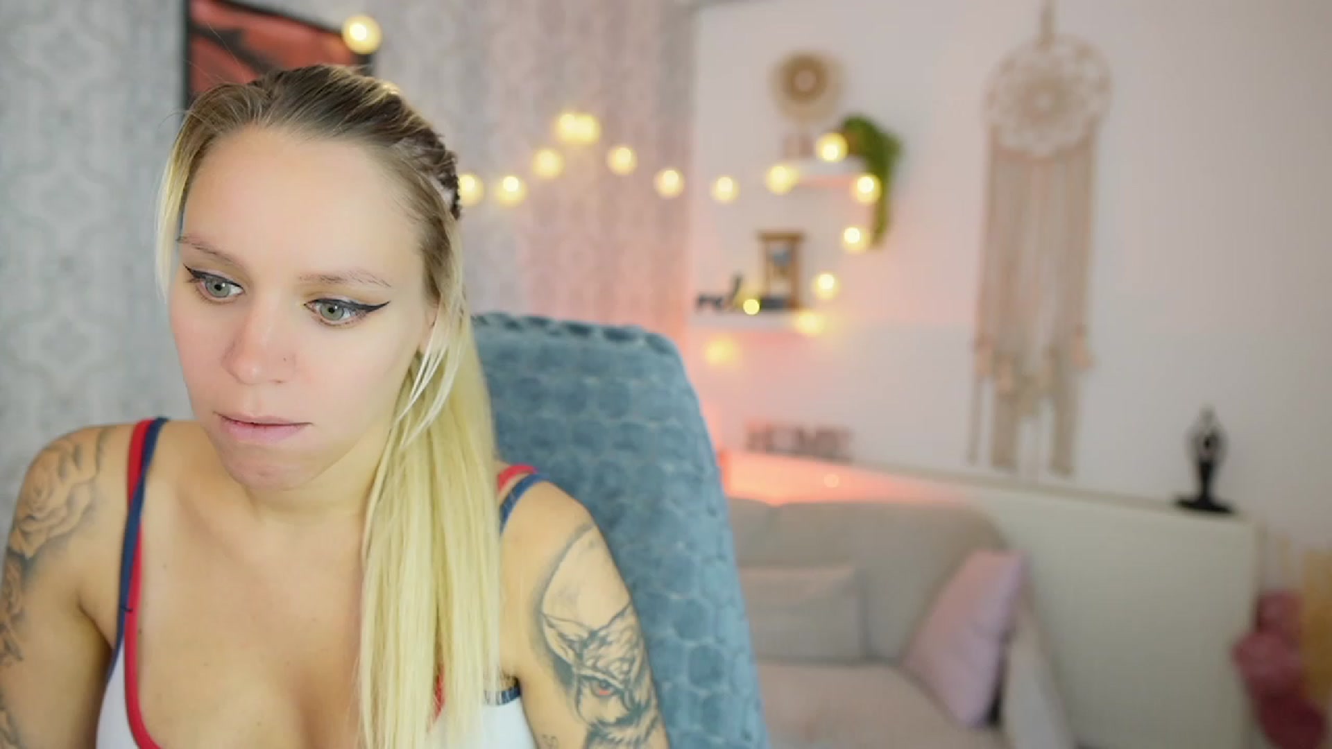Gallery image thumbnail from Cherry__Blond's myfreecams stream on, 08/10/2023, 10:56 image 4 of 20